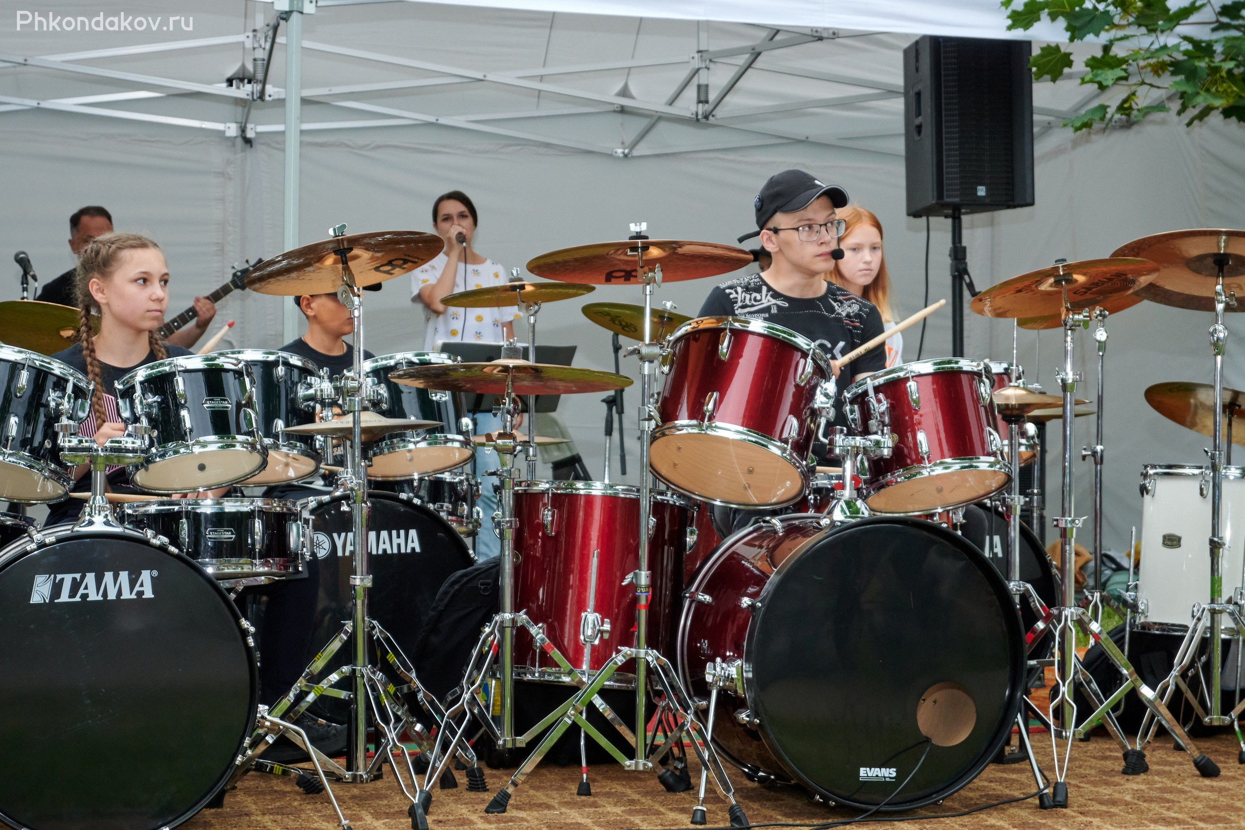 Фестиваль прожектор в иваново 8 июля 2023. Фотограф в Иваново: Каталожная съемка одежды и постельного белья, Wildberries