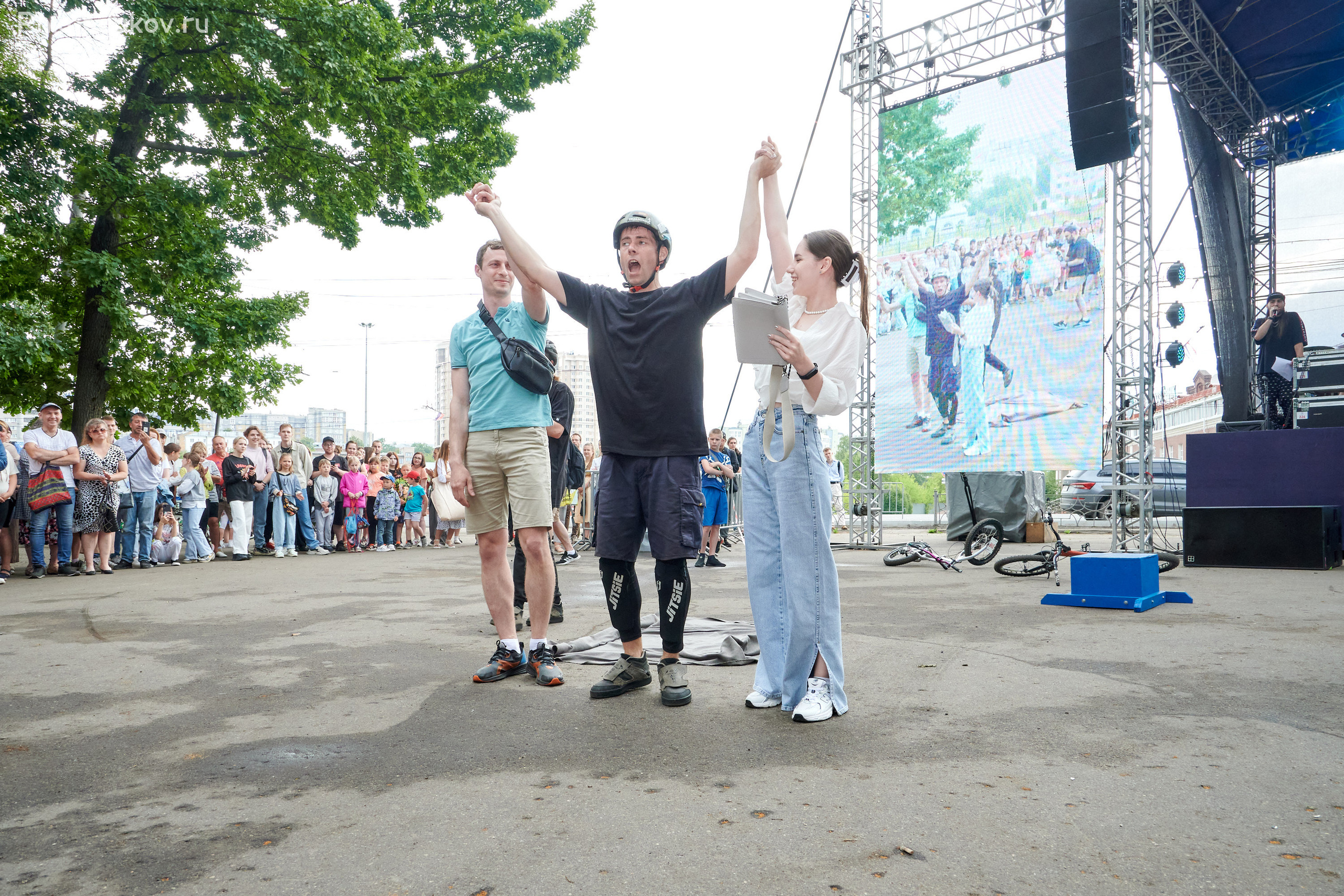 Фестиваль прожектор в иваново 8 июля 2023. Фотограф в Иваново: Каталожная съемка одежды и постельного белья, Wildberries