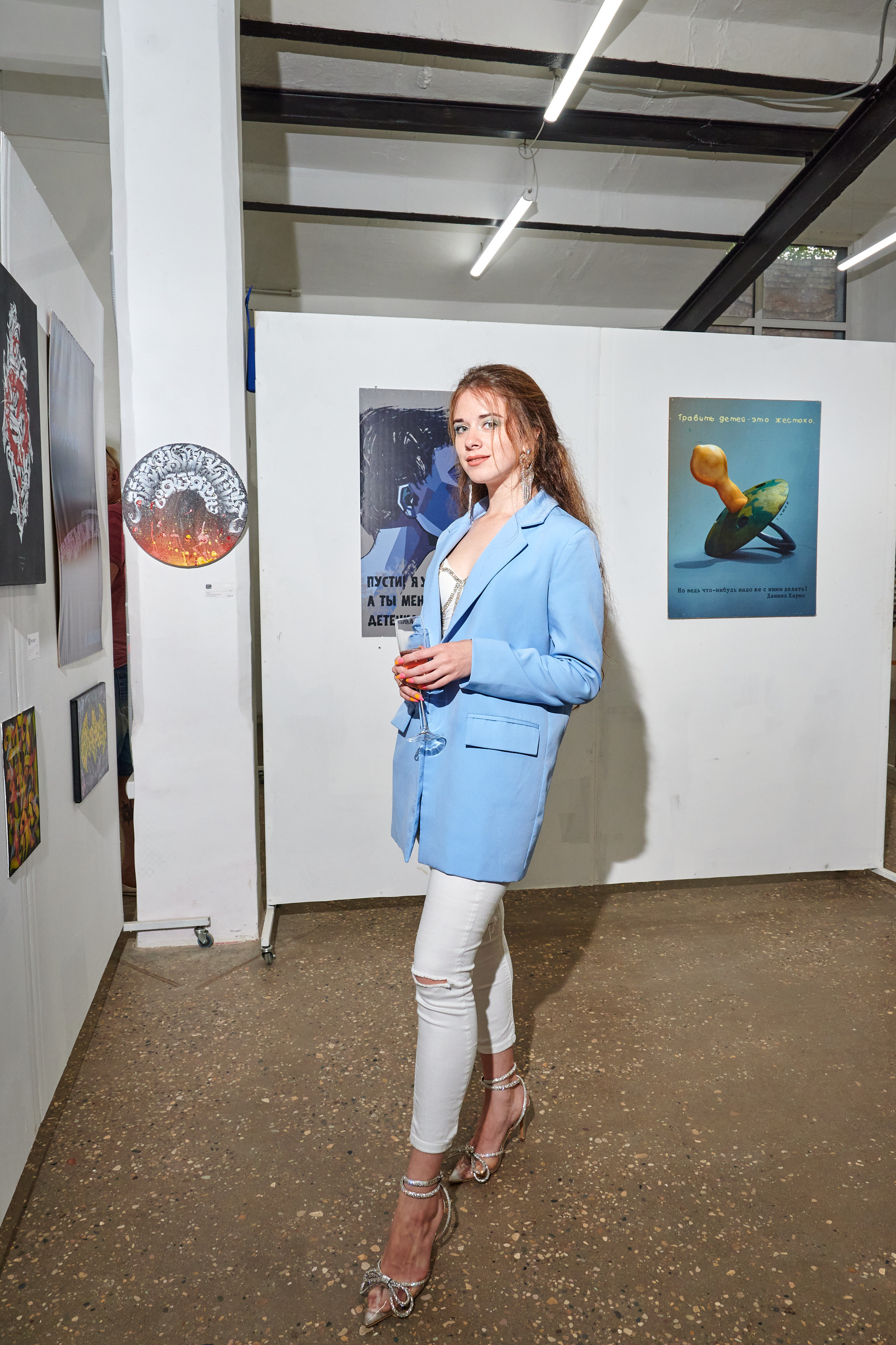 Пластика букв 2.0 открытие в Arthub. Фотограф в Иваново: Каталожная съемка одежды и постельного белья, Wildberries