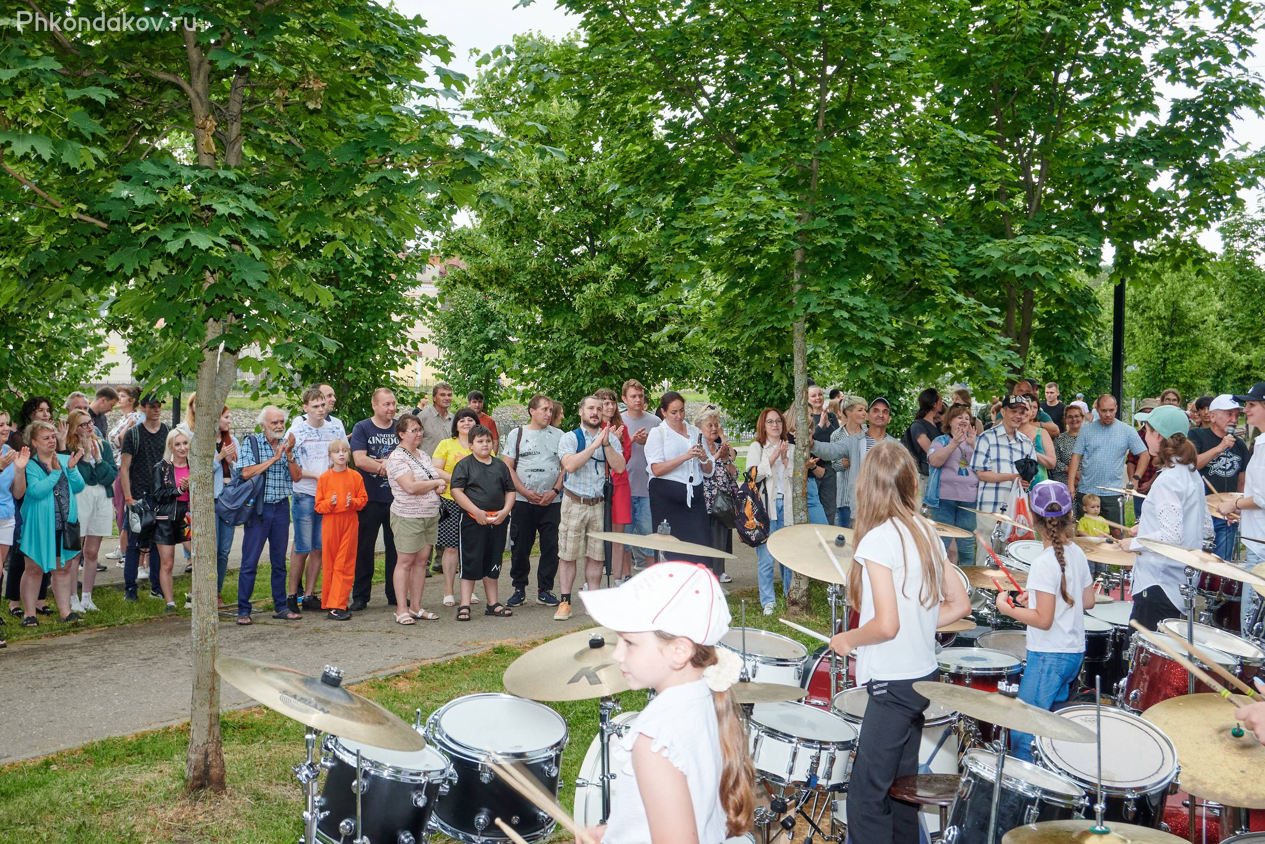 Фестиваль прожектор в иваново 8 июля 2023. Фотограф в Иваново: Каталожная съемка одежды и постельного белья, Wildberries