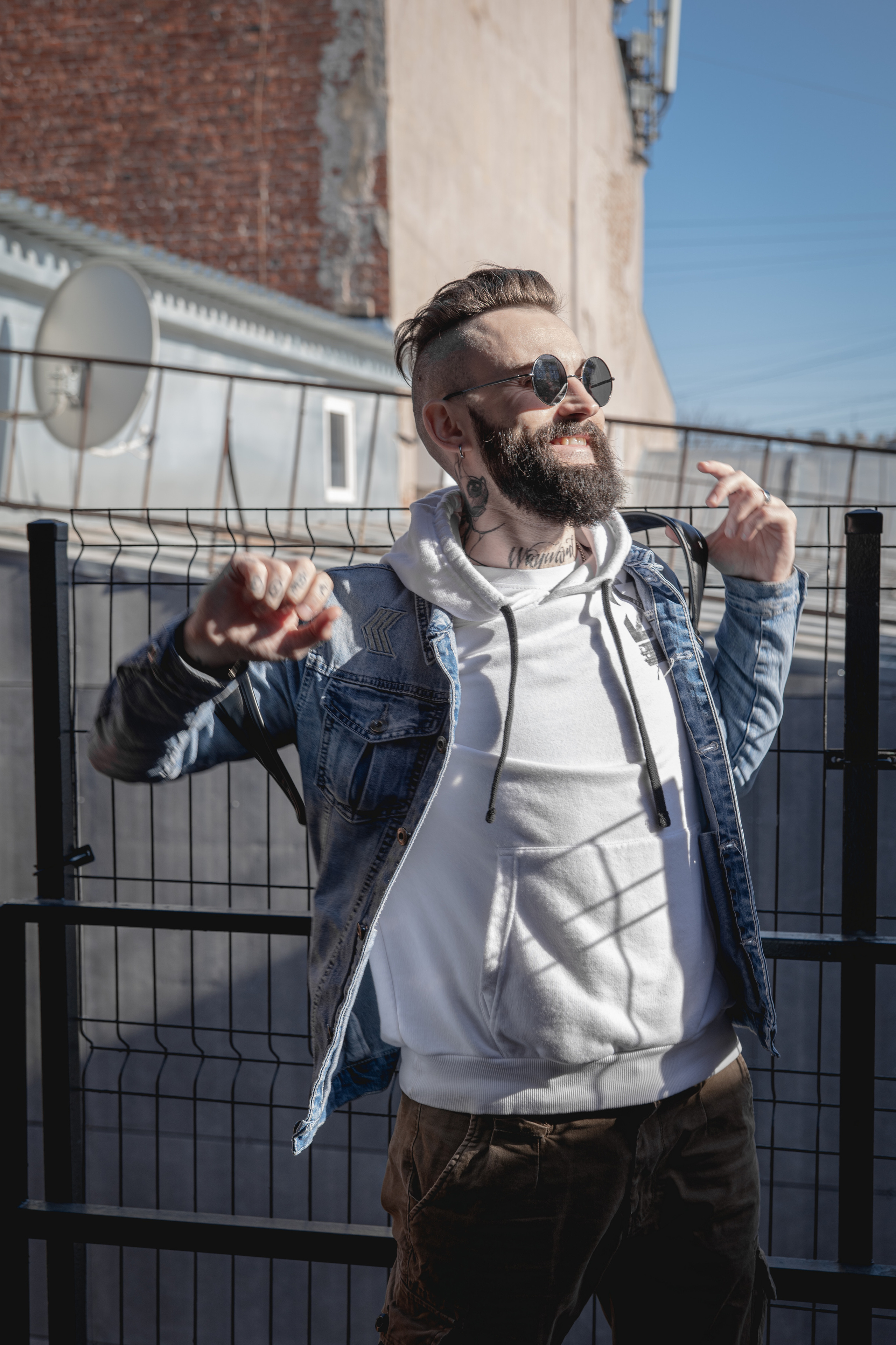 Уличная фотосессия в Спб. Фотосессия в Спб в студии, фотограф Панютина Марина