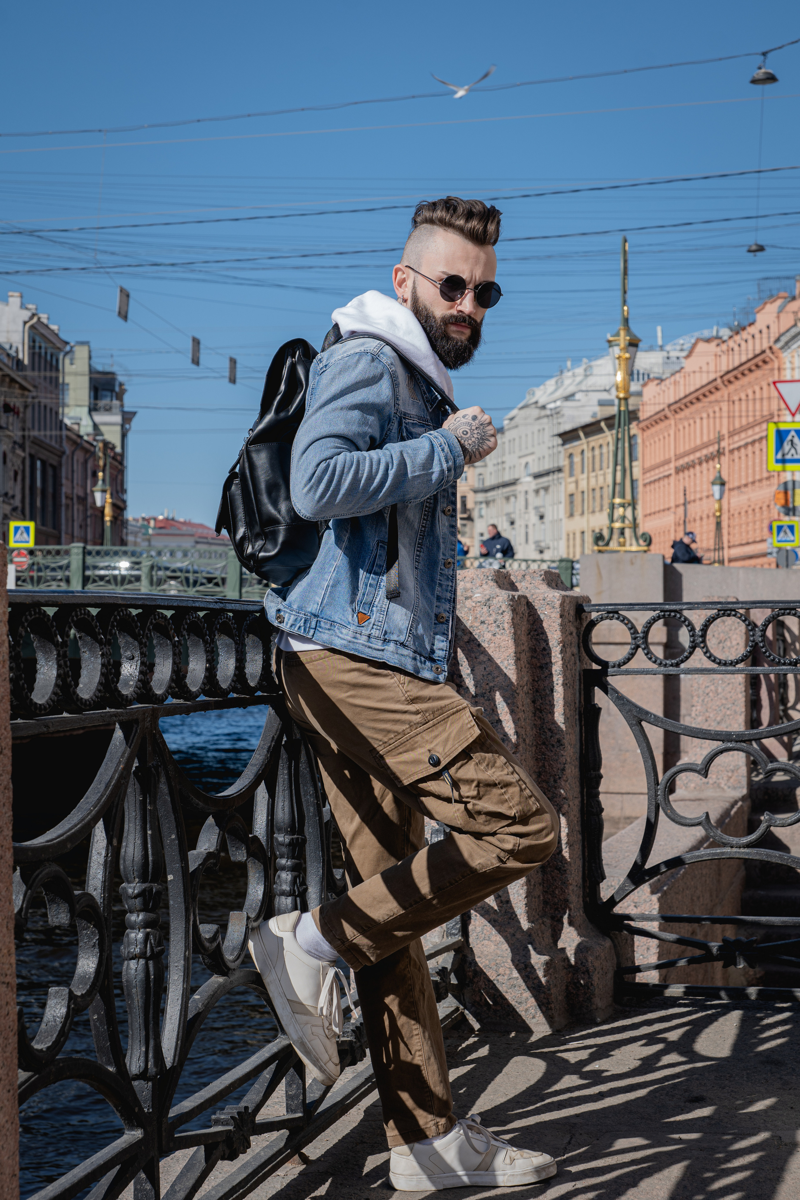 Уличная фотосессия в Спб. Фотосессия в Спб в студии, фотограф Панютина Марина