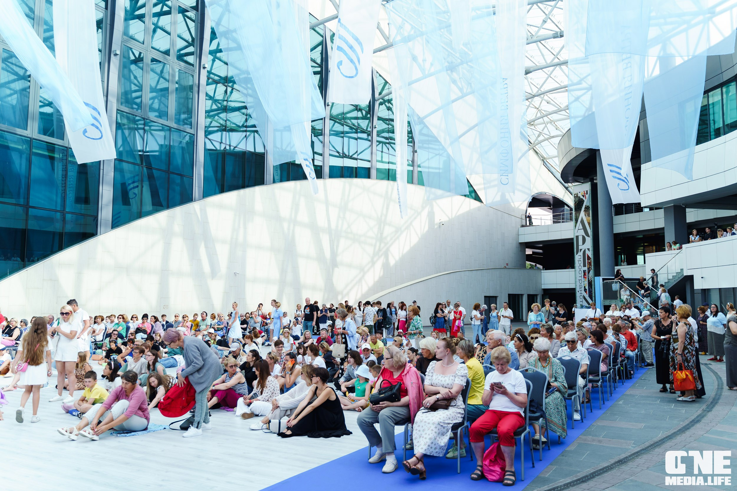 Фоторепортаж с фестиваля «Симфония ветра» в Янтарь Холле. One Media Life: фоторепортажи, фотоотчеты с мероприятий и заведений