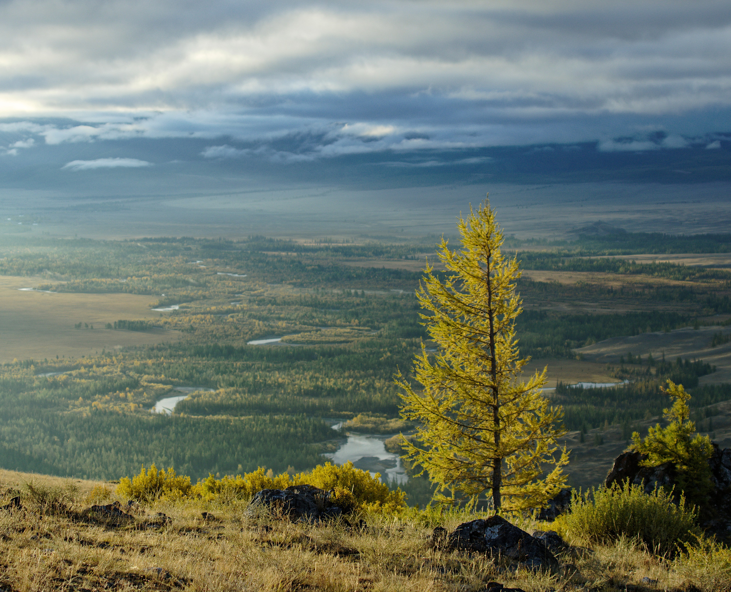 Это не фотошоп. Я видел это в горах Алтая. Семоха Валерий. Фотограф