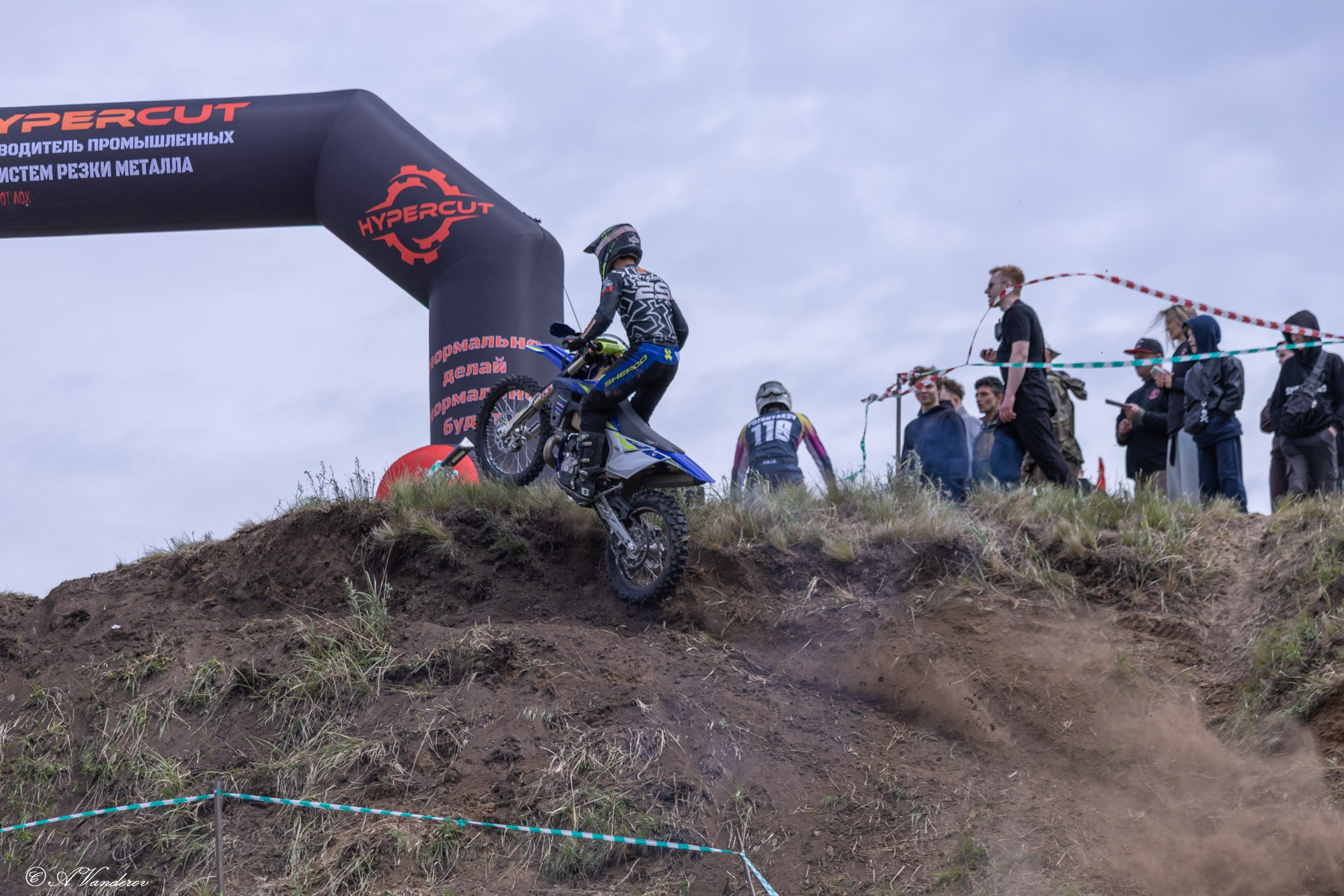 Эндуро сталь. Фотограф Омск | Александр Вандеров