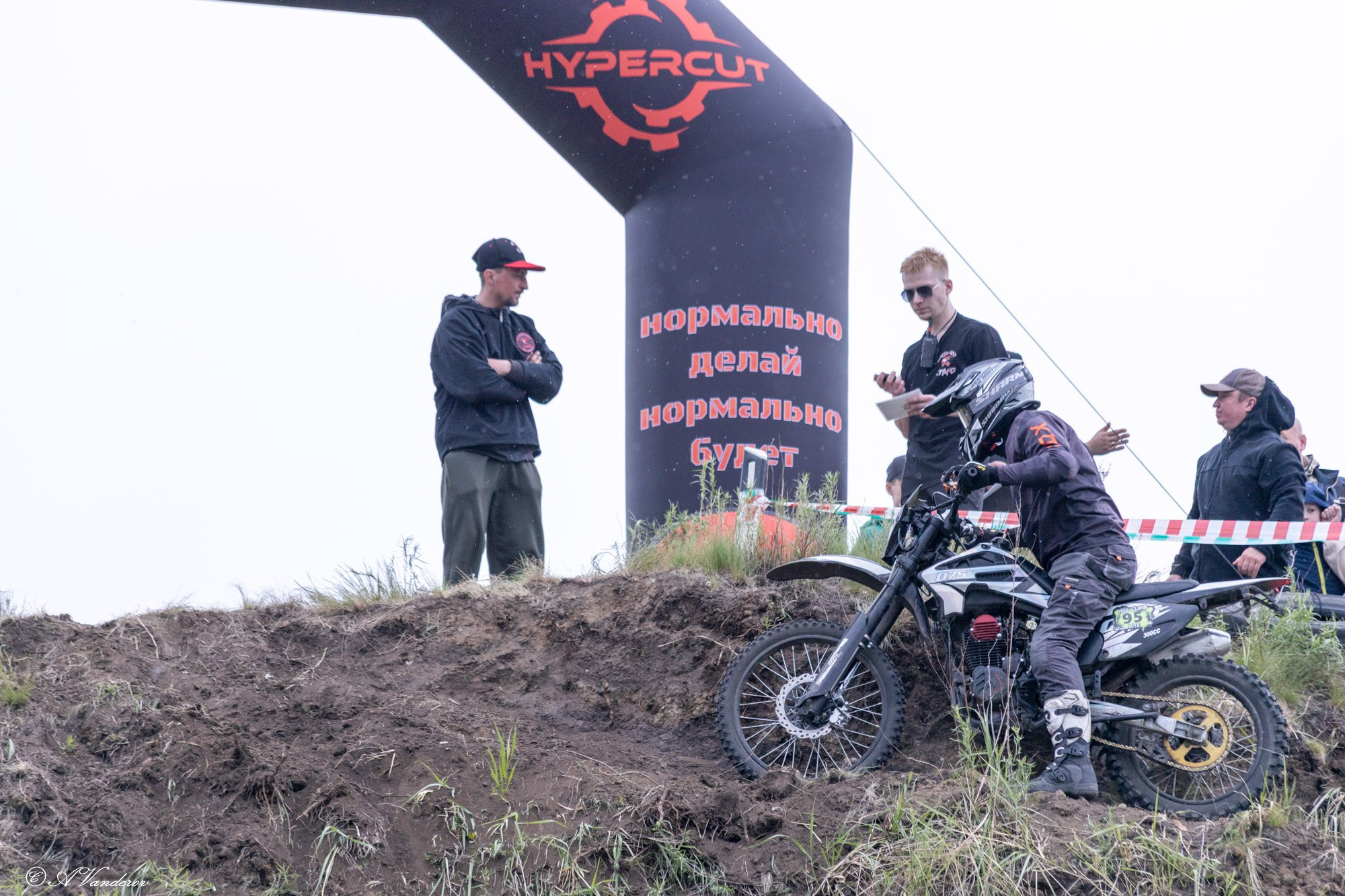 Эндуро сталь. Фотограф Омск | Александр Вандеров