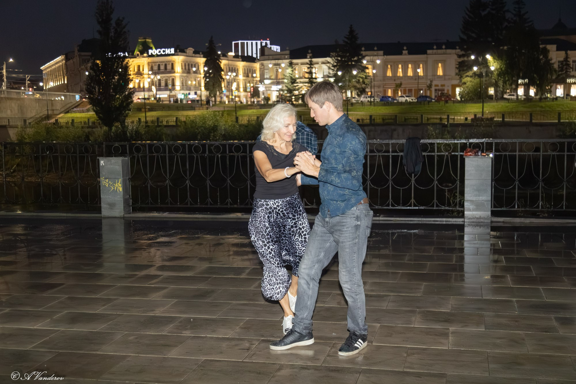 Праздничный марафон «Искры города»