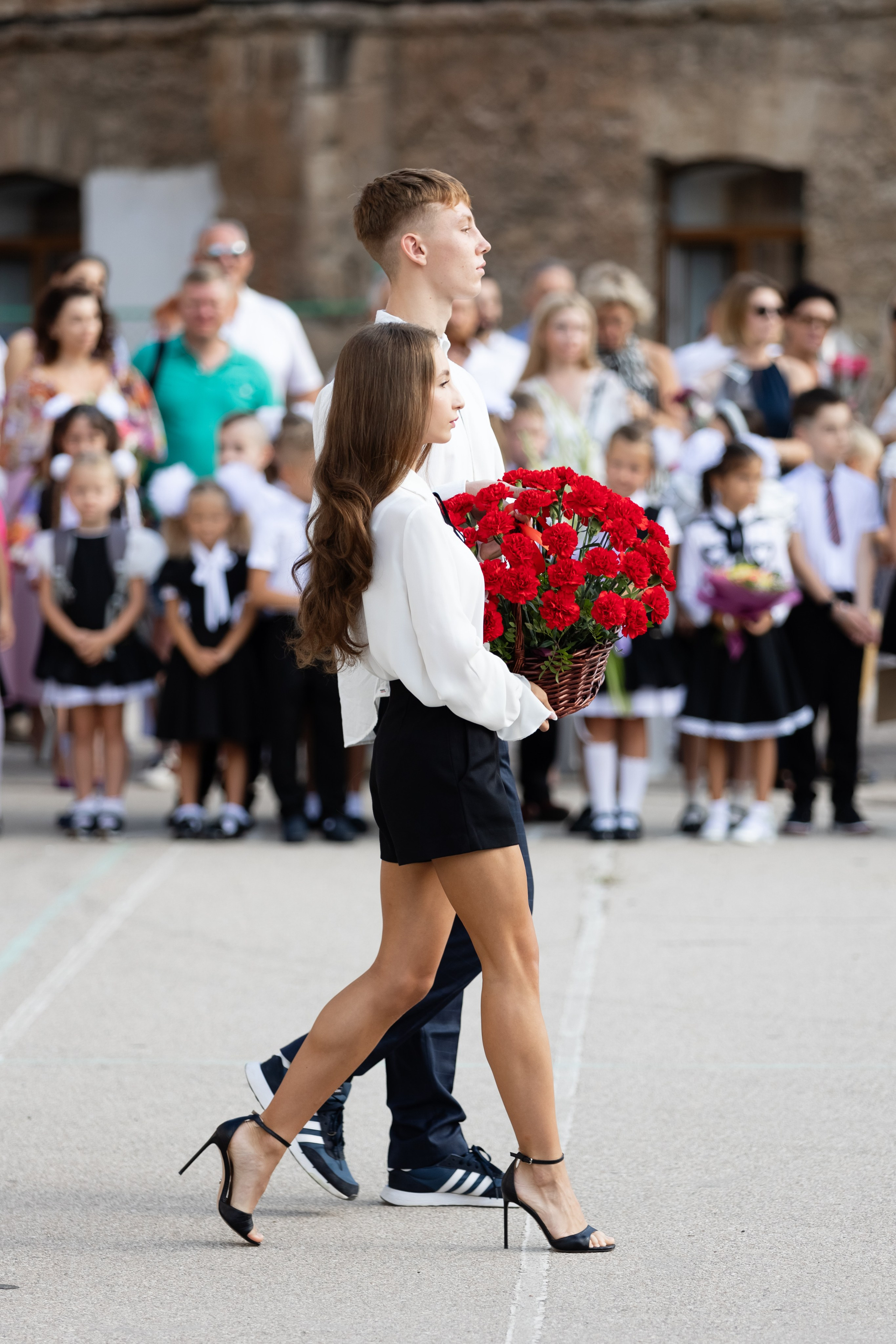 Первый раз — в первый класс. Фотосессия первоклассников 1 сентября. Свадебный фотограф, фотосъемка в Крыму, Севастополе, Симферополе, Ялте