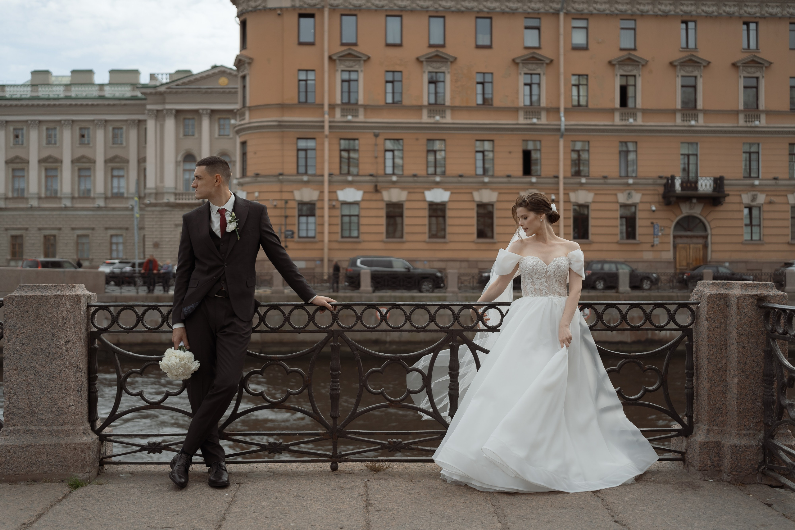 Свадьба Ирины и Дениса — Дом архитектора, Исаакий, Инженерный замок и банкет. Свадебный фотограф Дмитрий Родионов — Санкт-Петербург и Ленинградская область
