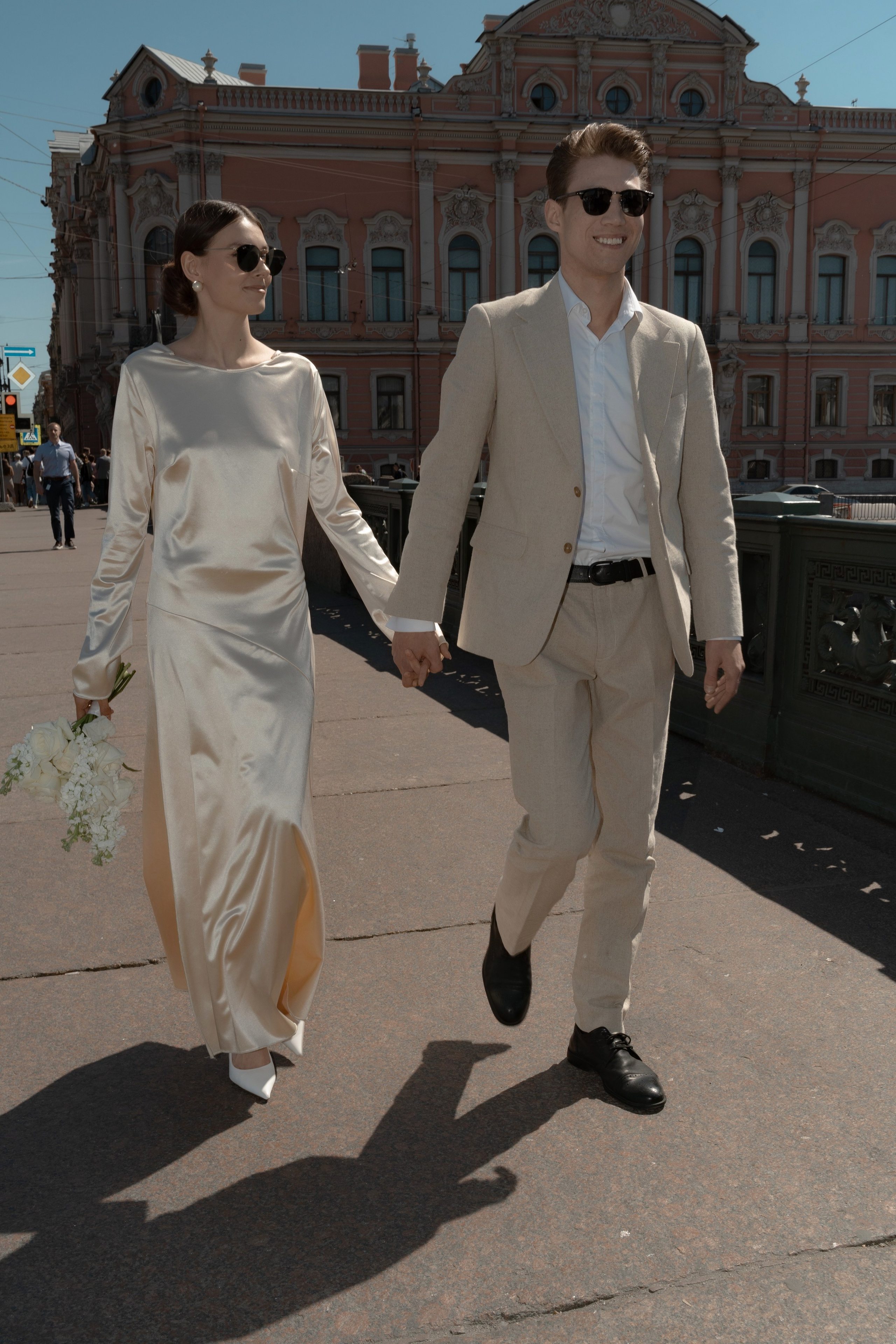 Прогулка по рекам и каналам Петербурга — свадебная фотосессия на катере. Свадебный фотограф Дмитрий Родионов — Санкт-Петербург и Ленинградская область