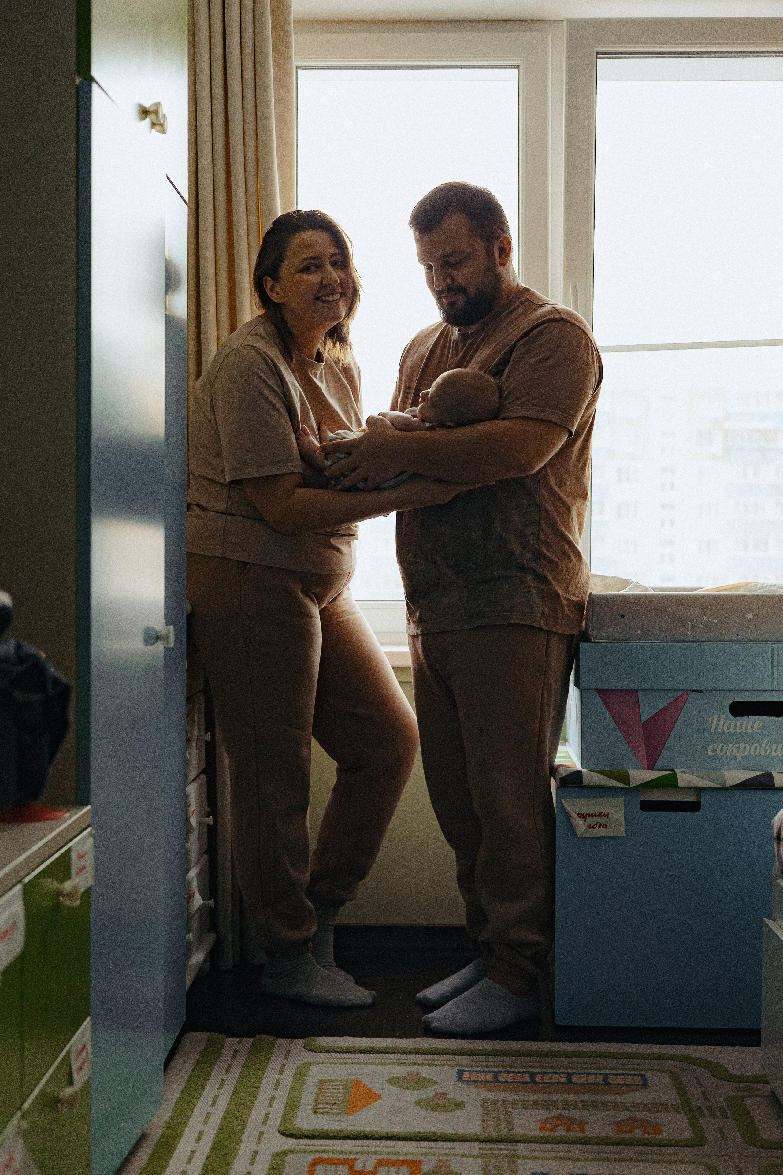 Домашняя семейная фотосессия с малышом. Портретный и семейный фотограф в Москве Мария Рослякова