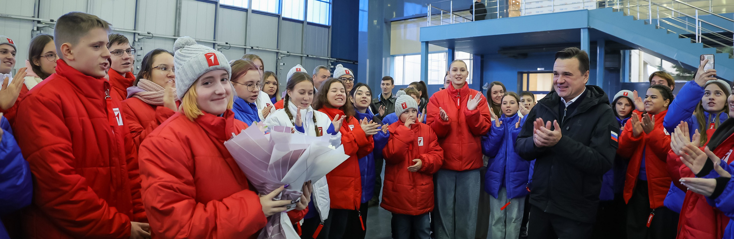 Губернатор Подмосковья Андрей Воробьев вместе с участниками «Движения первых» навестил пилотажные группы. Моя фотография