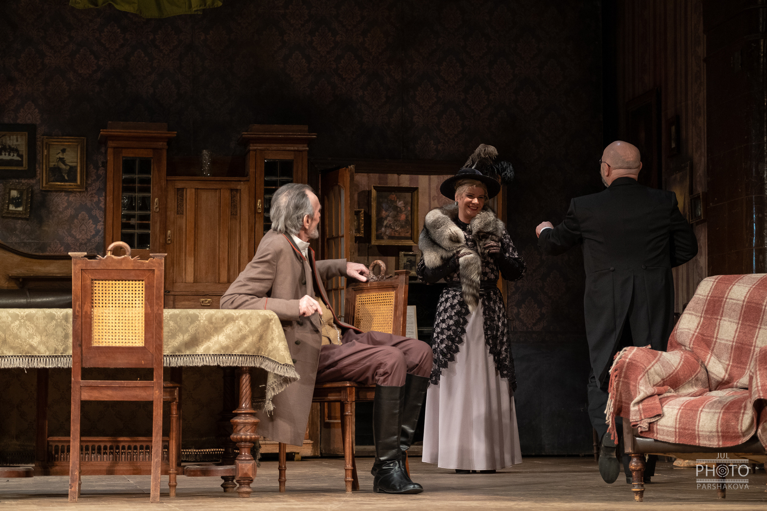 Театр на Литейном — спектакль «Семейный портрет». Фотограф в Санкт-Петербурге и Москве Юлия Паршакова