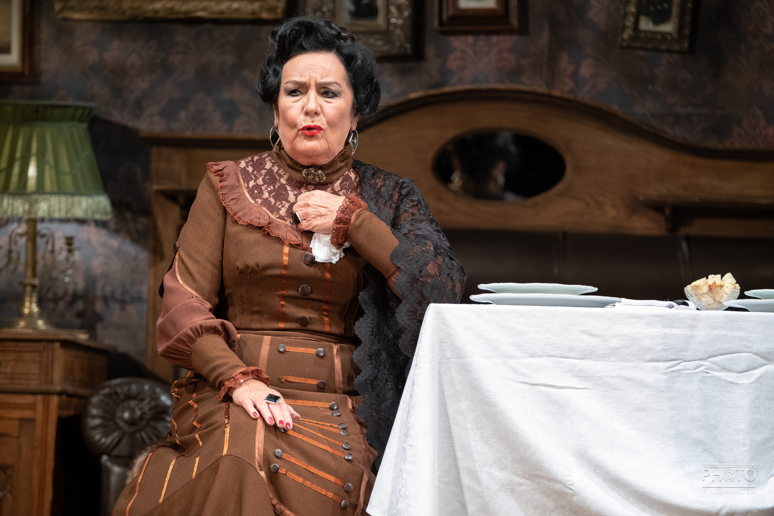 Театр на Литейном — спектакль «Семейный портрет». Фотограф в Санкт-Петербурге и Москве Юлия Паршакова