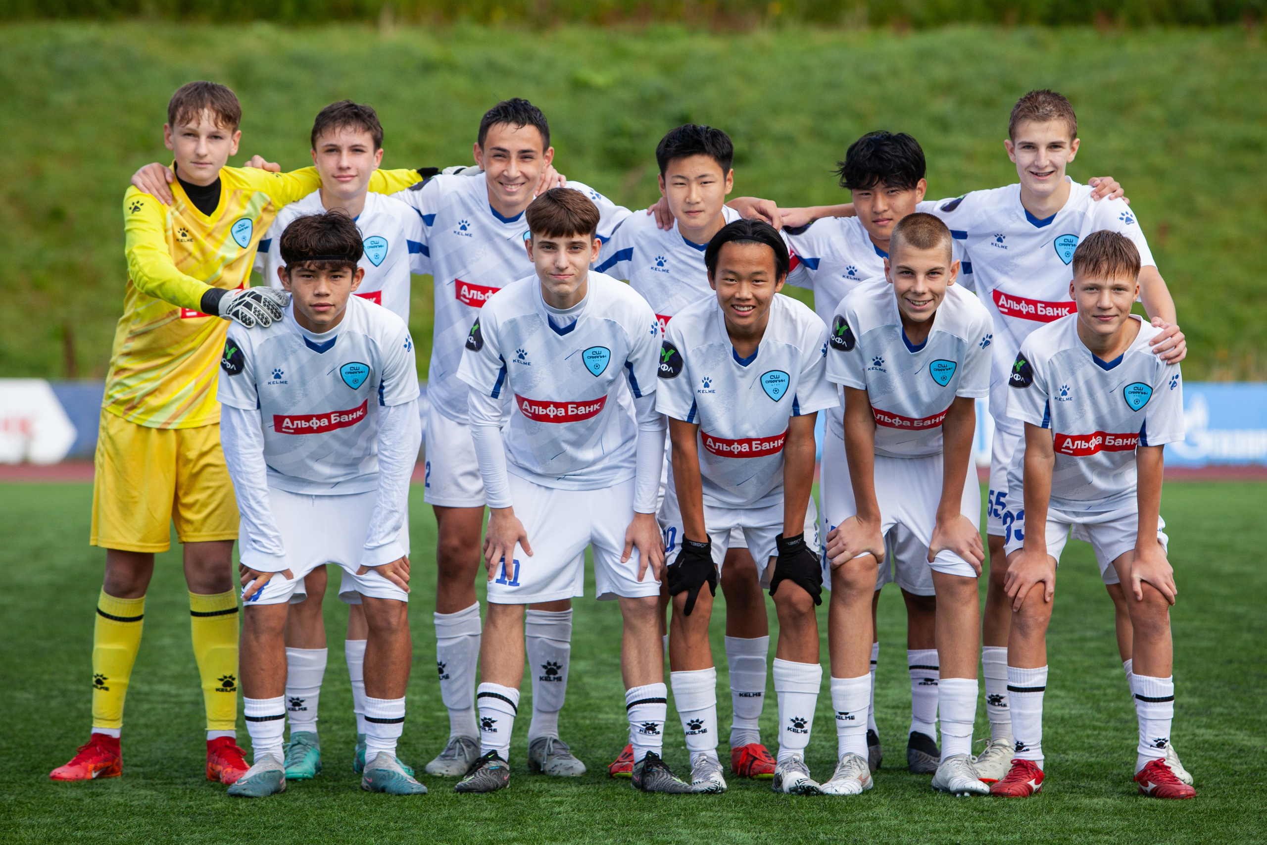 Матч юношеской футбольной лиги между командами СШ «Сахалин» и «СШОР № 1» (Комсомольск-на-Амуре). Кутузов Евгений Фотограф в Южно-Сахалинске