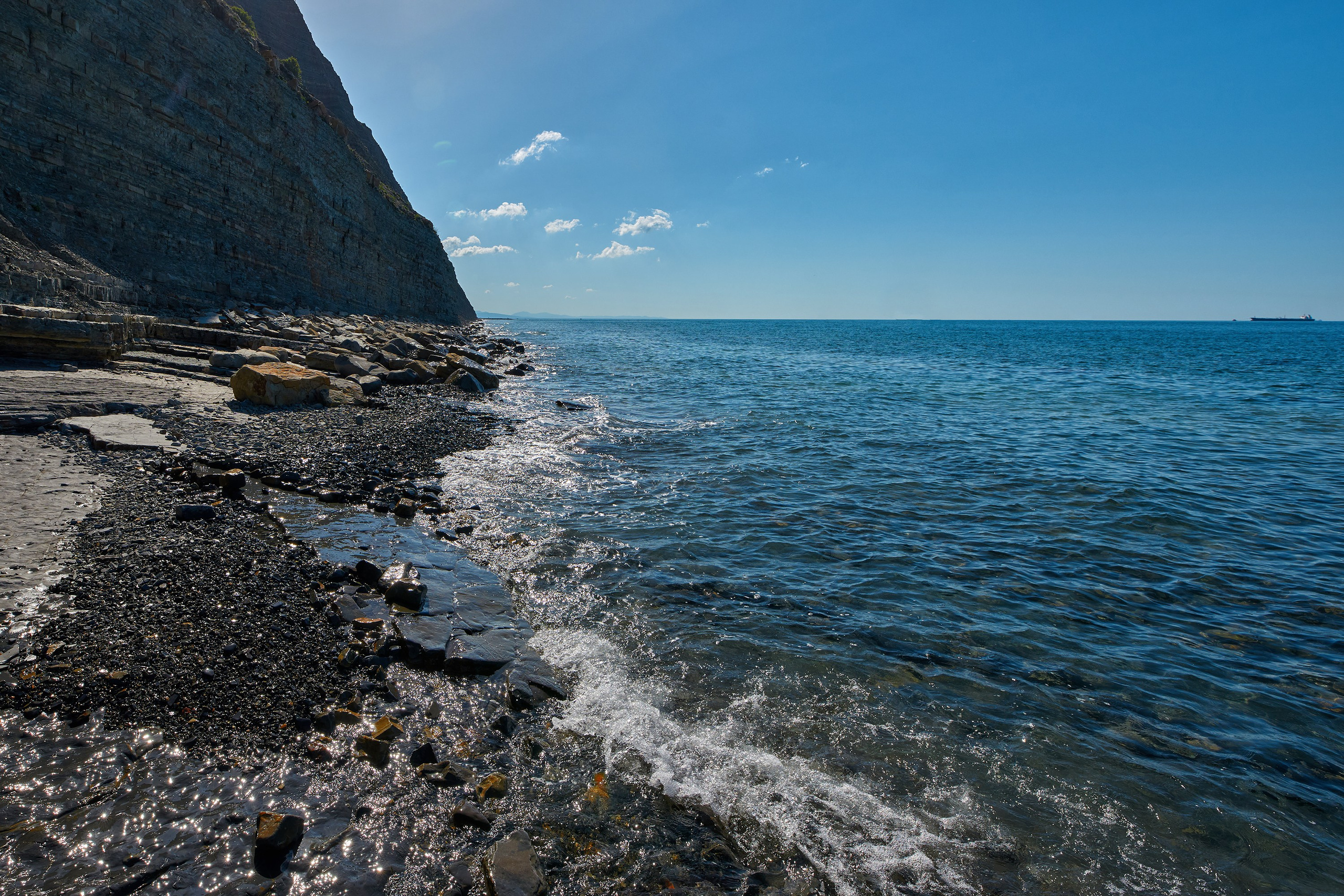 дикий пляж между Южной Озереевкой и Дюрсо