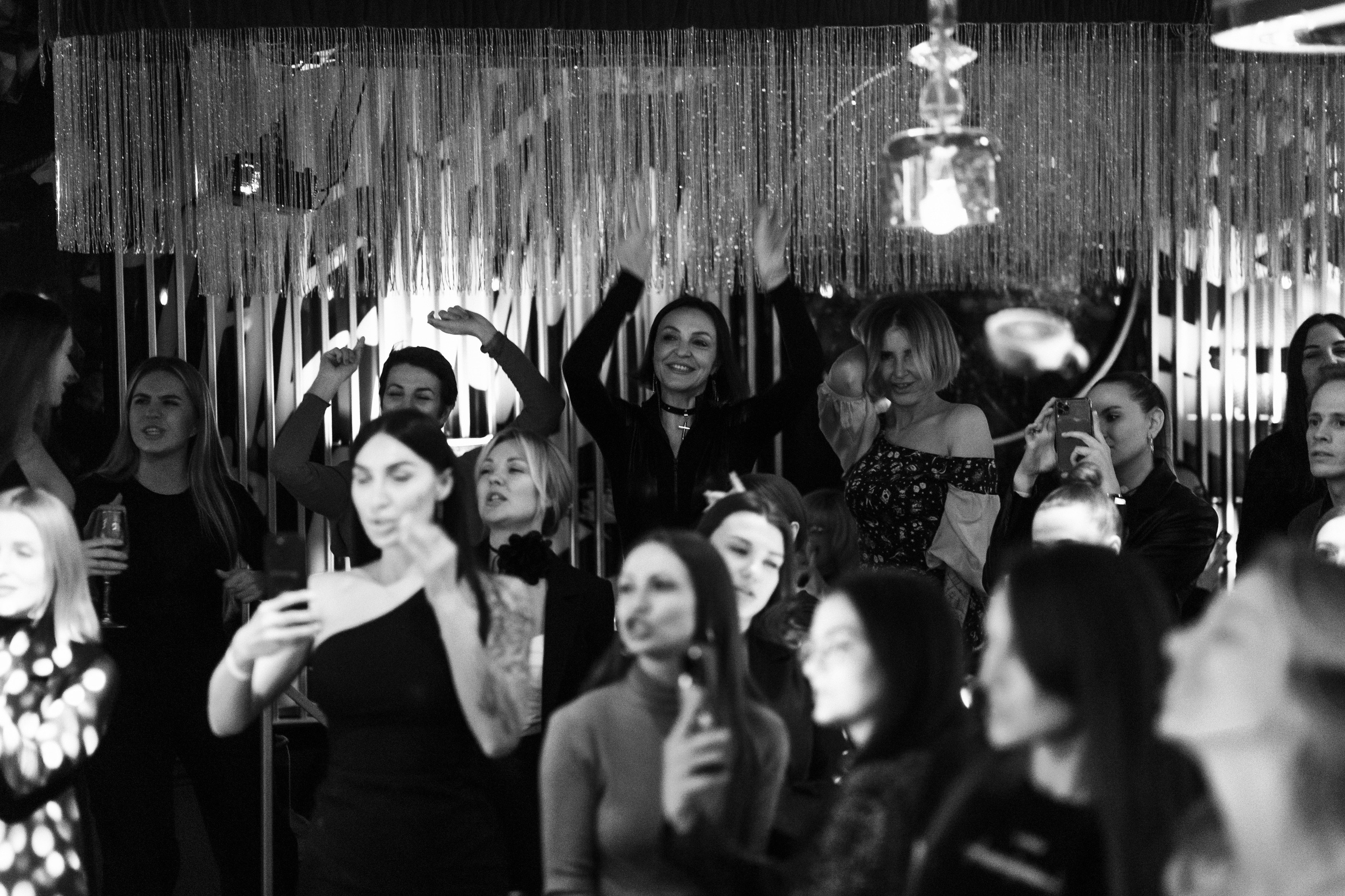 YANA URBAN: сольный концерт в «Анжелика Wineroom». СВОИ. ФОТООТЧЕТЫ-СОБЫТИЯ-МЕСТА