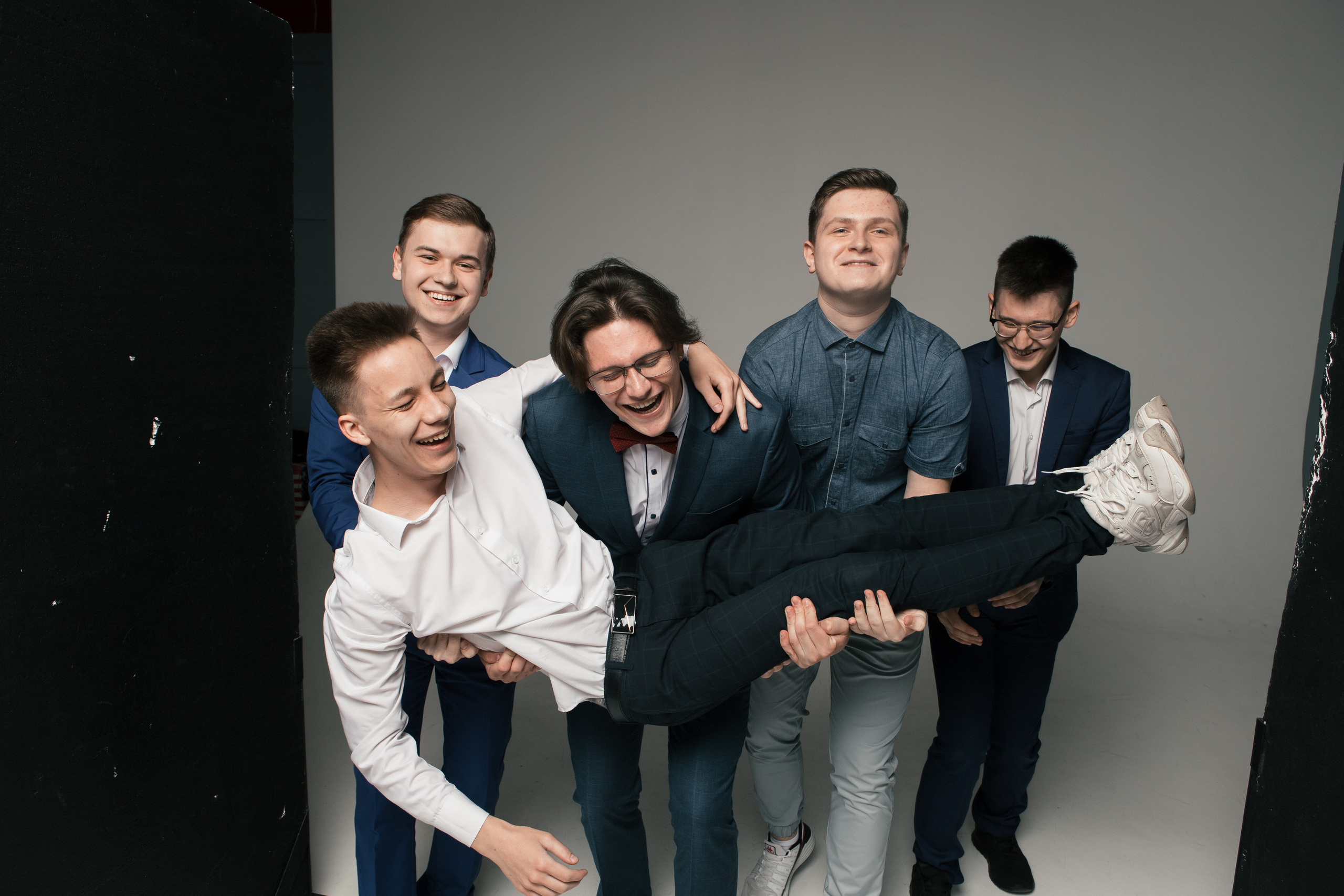 Выпускной альбом. Фотограф Денис Голубев