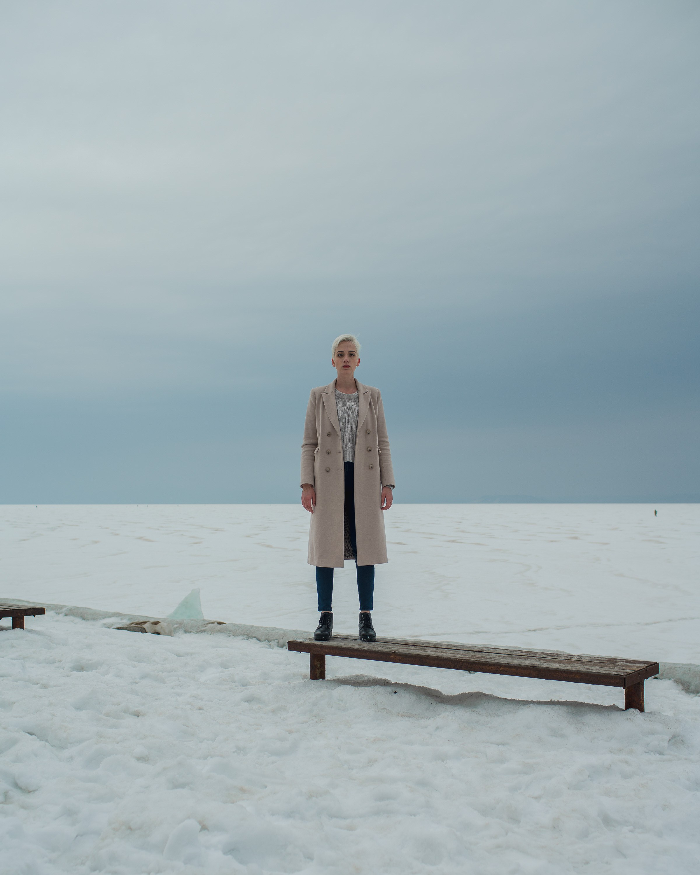 Портрет на берегу, естественный свет, Санкт-Петербург, фотограф Василий Пиндюрин.