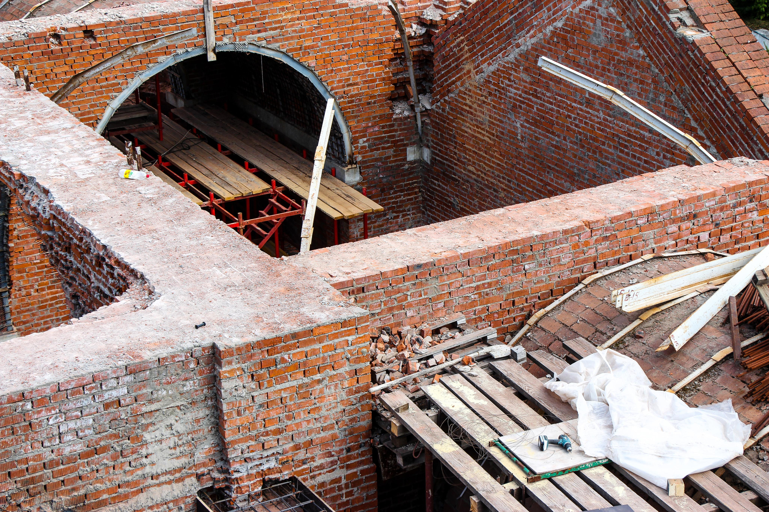 Строительство храма. Московская область г. Лобня. 2021 г. Мария Ткаченко. Документальная фотография