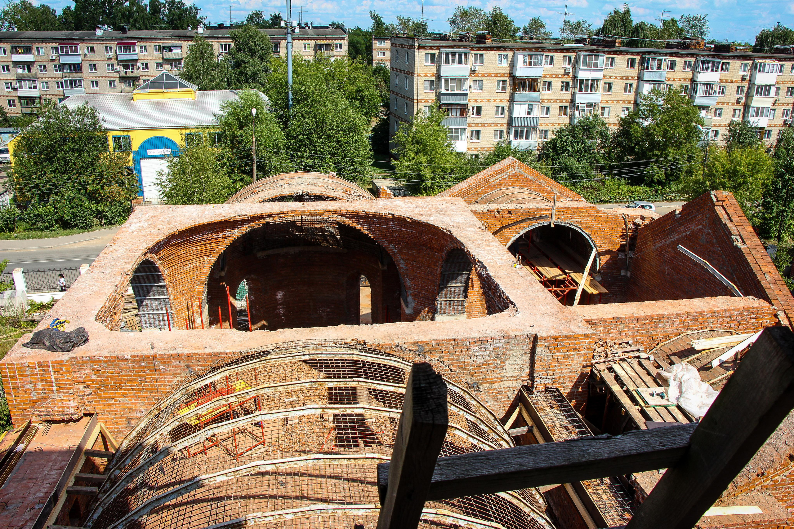 Строительство храма. Московская область г. Лобня. 2021 г. Мария Ткаченко. Документальная фотография