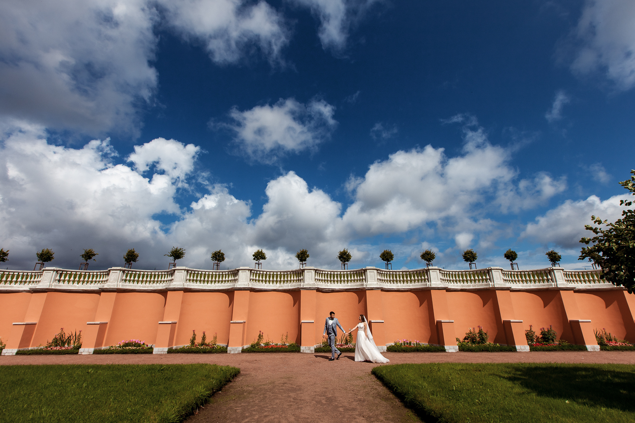 Свадьба в Петергофе. Свадебный и семейный фотограф Алексей Аверин