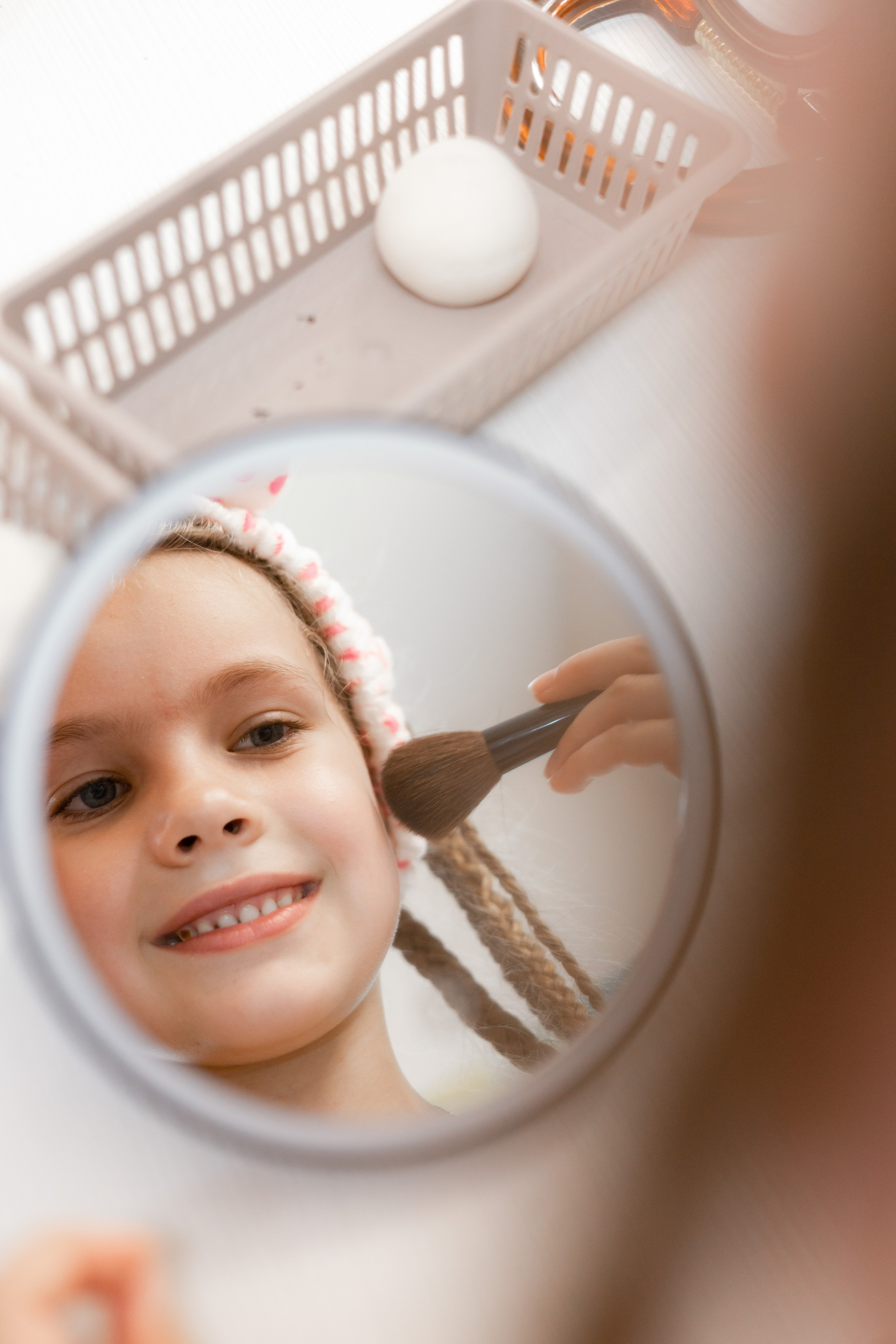 Как предотвратить ошибки в макияже у подростков? Начните с мастер-класса для девочек от 7 лет! Запишись и выбери дату для мастер-класса!. Школа для девочек во Владивостоке — Само Совершенство