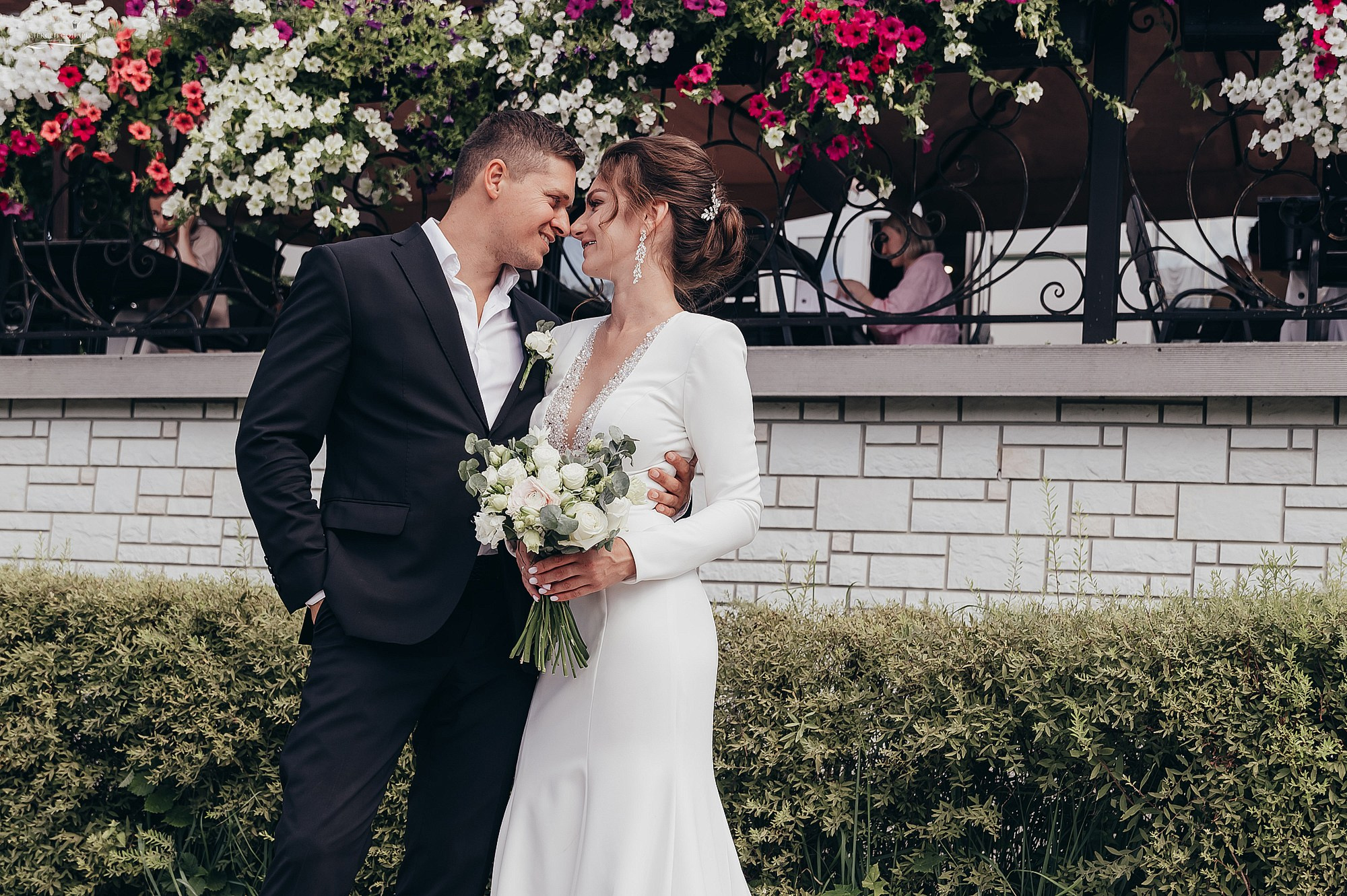 Свадебная фотосессия красивой пары. Свадебный фотограф в Дубне Алексей Фонарёв