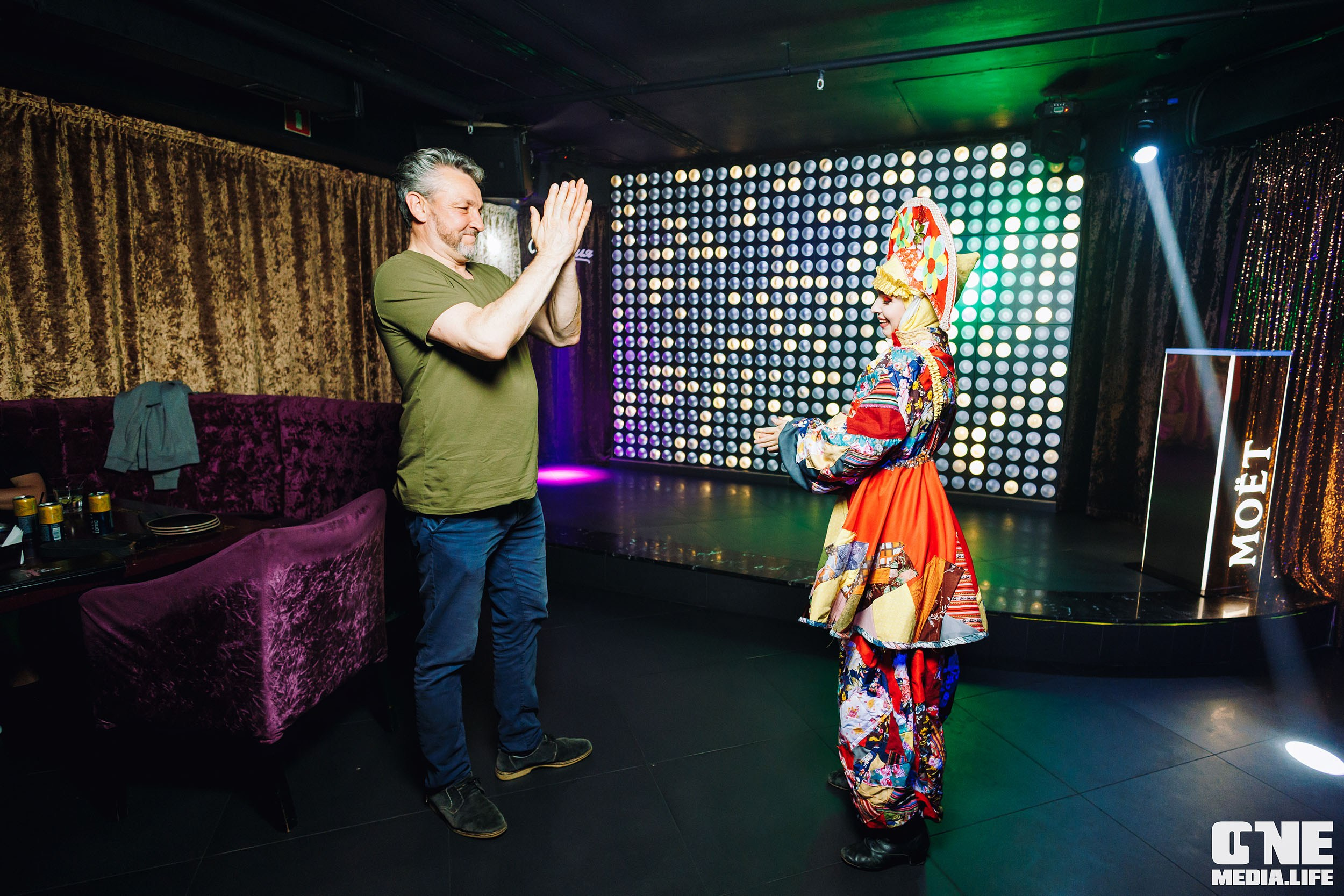 Фоторепортаж из караоке-клуба Эйфория. One Media Life: фоторепортажи, фотоотчеты с мероприятий и заведений