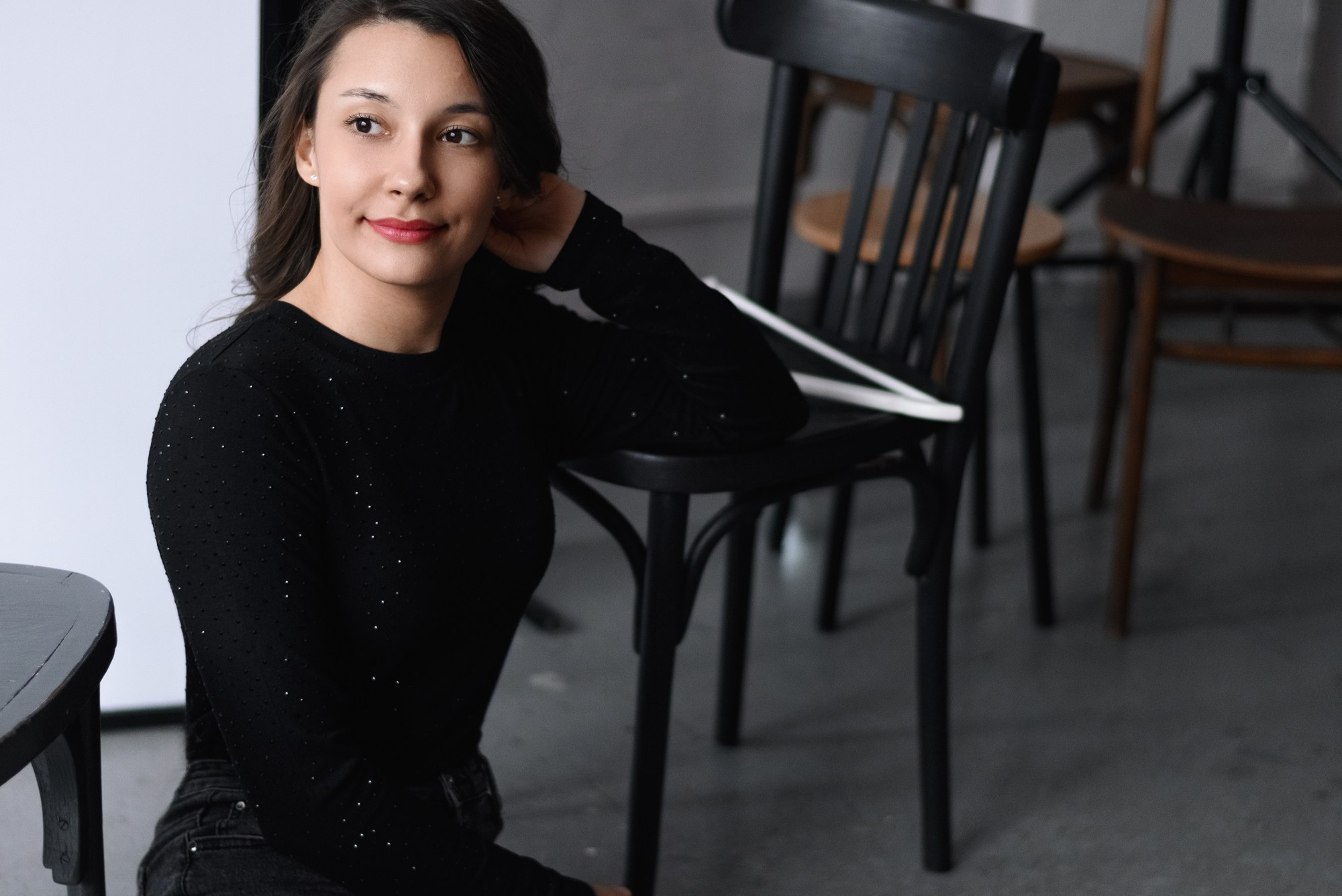 ЧБ портрет в Тюмени | Фотограф Дарья Мустафина. Портретный фотограф Тюмень Дарья Мустафина