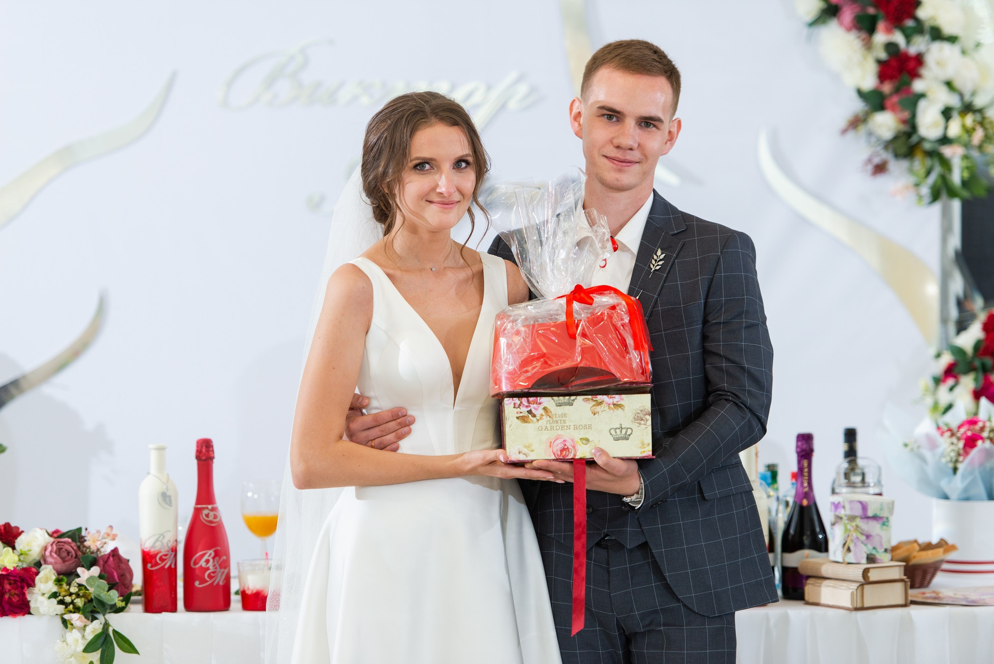 В белом платье. В Белом рояле. Свадебный и семейный фотограф в Омске Мормулев Михаил