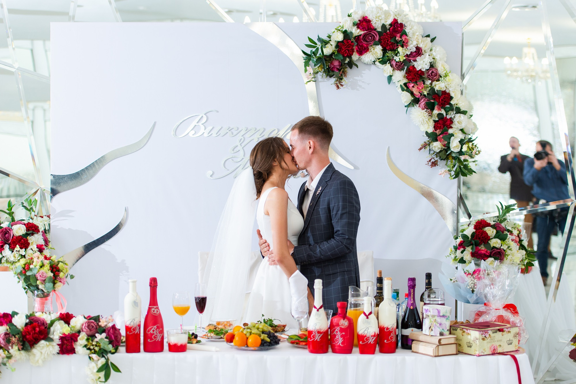 В белом платье. В Белом рояле. Свадебный и семейный фотограф в Омске Мормулев Михаил