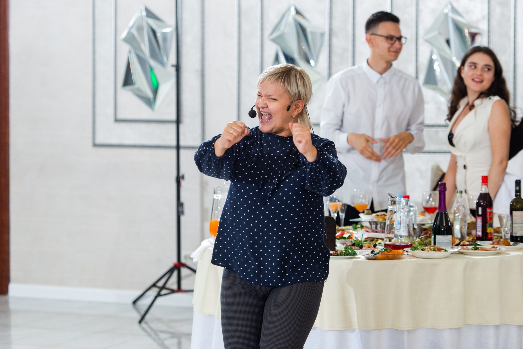 В белом платье. В Белом рояле. Свадебный и семейный фотограф в Омске Мормулев Михаил
