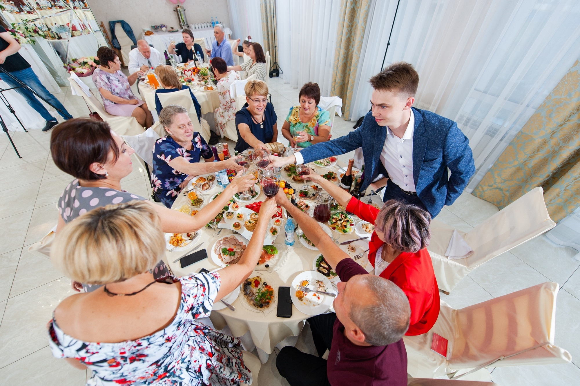 В белом платье. В Белом рояле. Свадебный и семейный фотограф в Омске Мормулев Михаил
