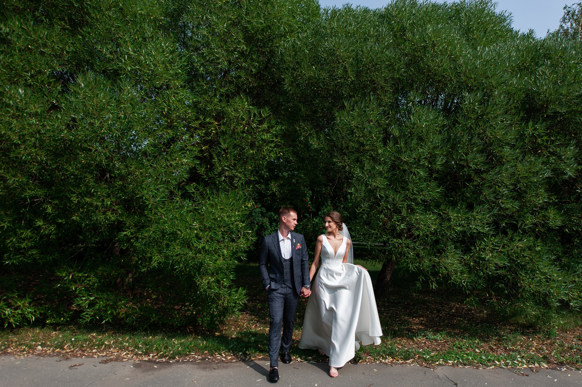 В белом платье. В Белом рояле. Свадебный и семейный фотограф в Омске Мормулев Михаил