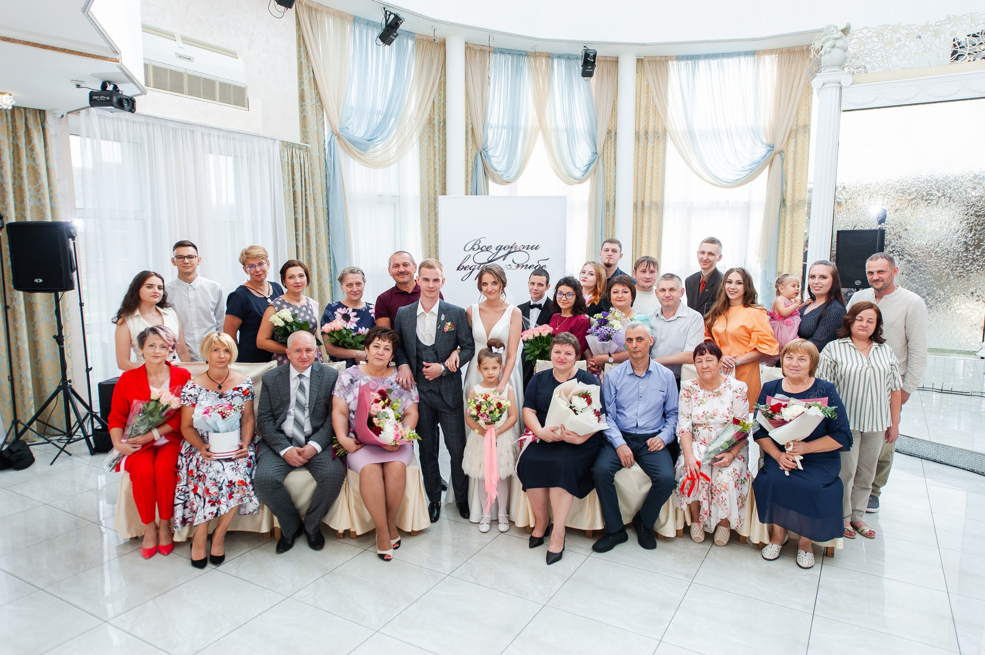 В белом платье. В Белом рояле. Свадебный и семейный фотограф в Омске Мормулев Михаил