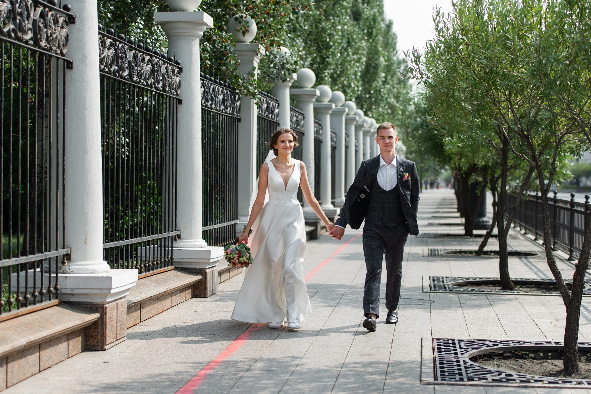 В белом платье. В Белом рояле. Свадебный и семейный фотограф в Омске Мормулев Михаил
