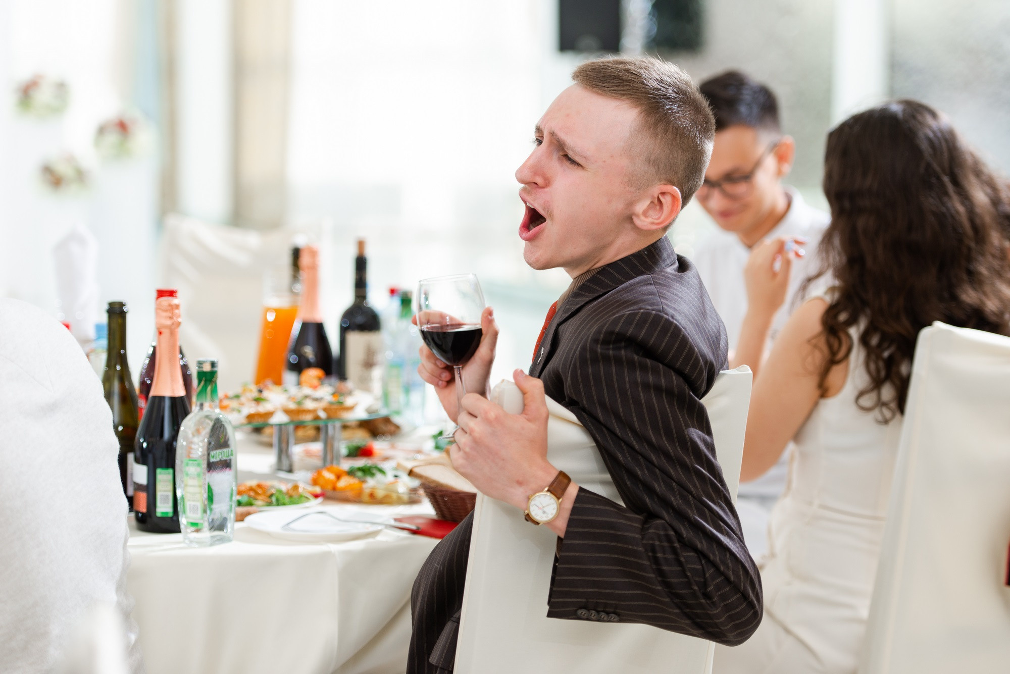 В белом платье. В Белом рояле. Свадебный и семейный фотограф в Омске Мормулев Михаил
