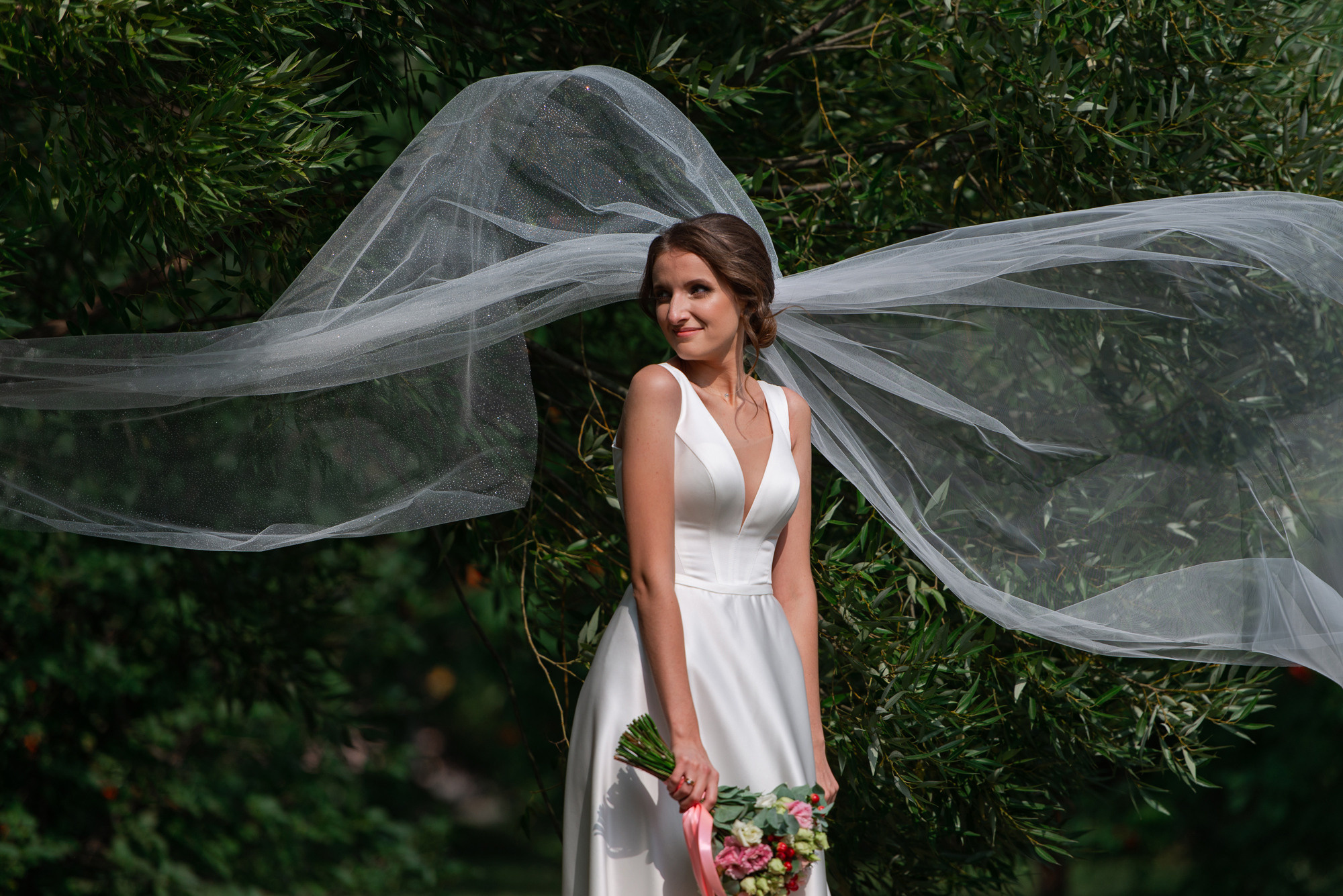 В белом платье. В Белом рояле. Свадебный и семейный фотограф в Омске Мормулев Михаил