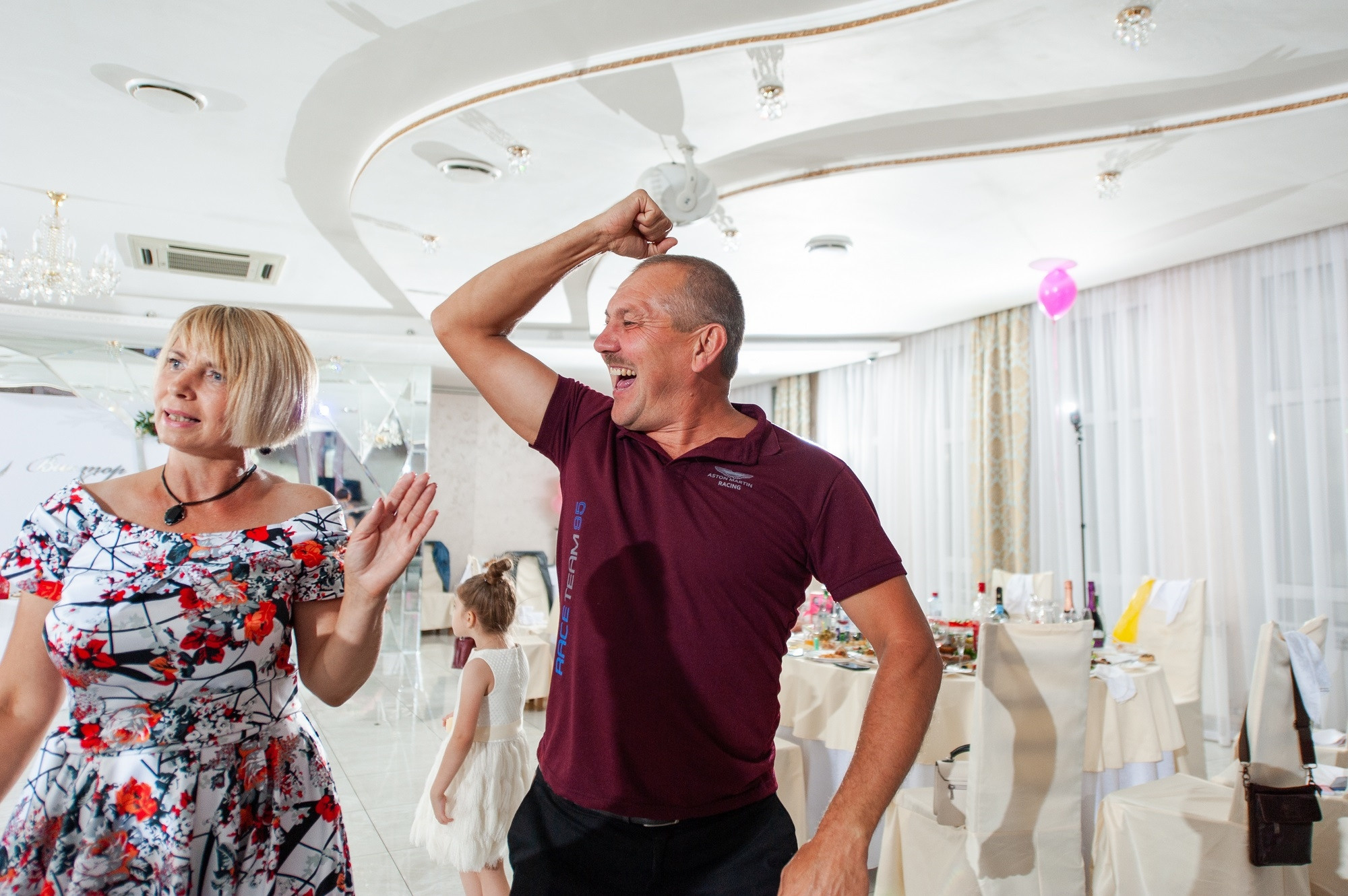 В белом платье. В Белом рояле. Свадебный и семейный фотограф в Омске Мормулев Михаил