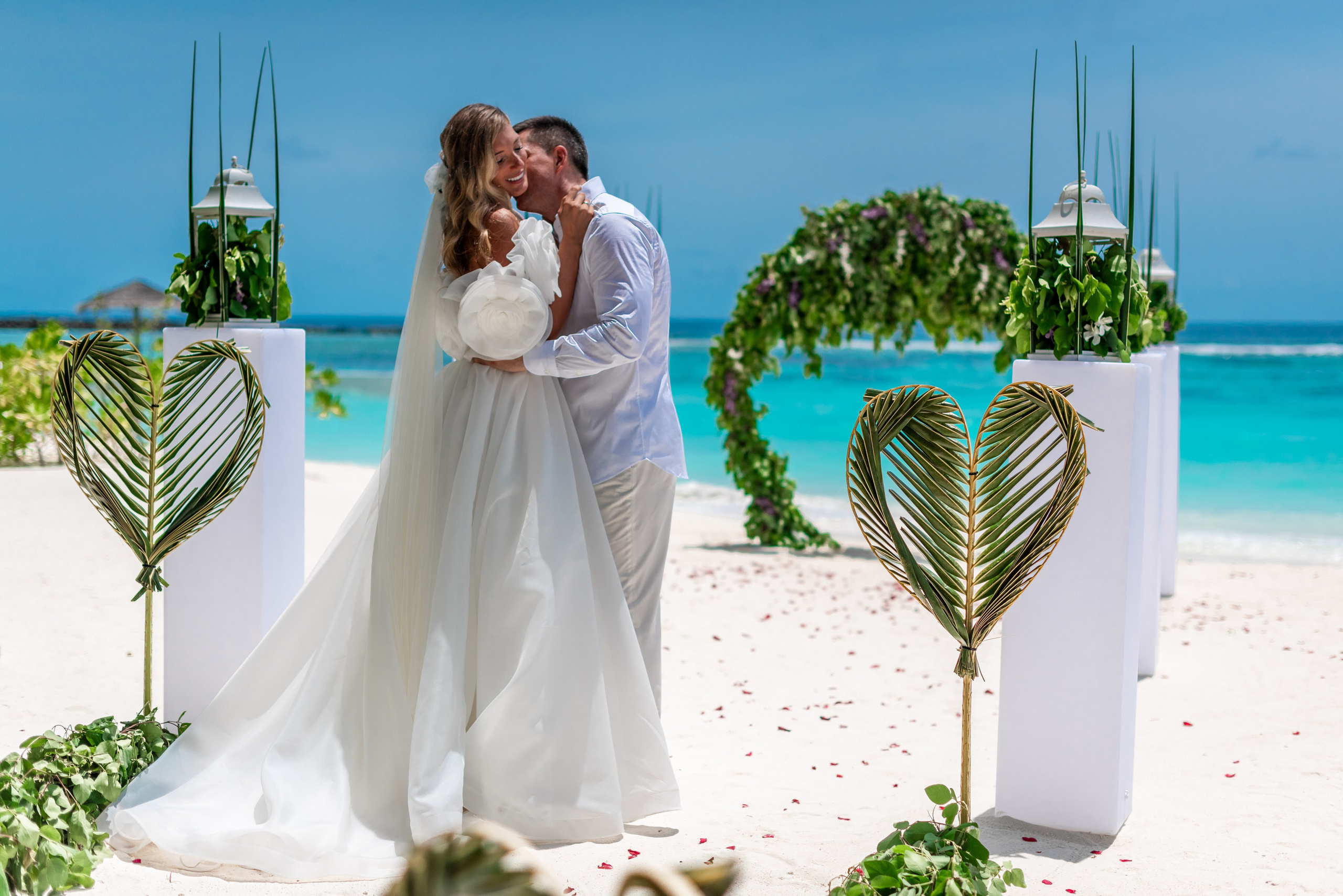 Услуги проведения свадебной церемонии на Мальдивах