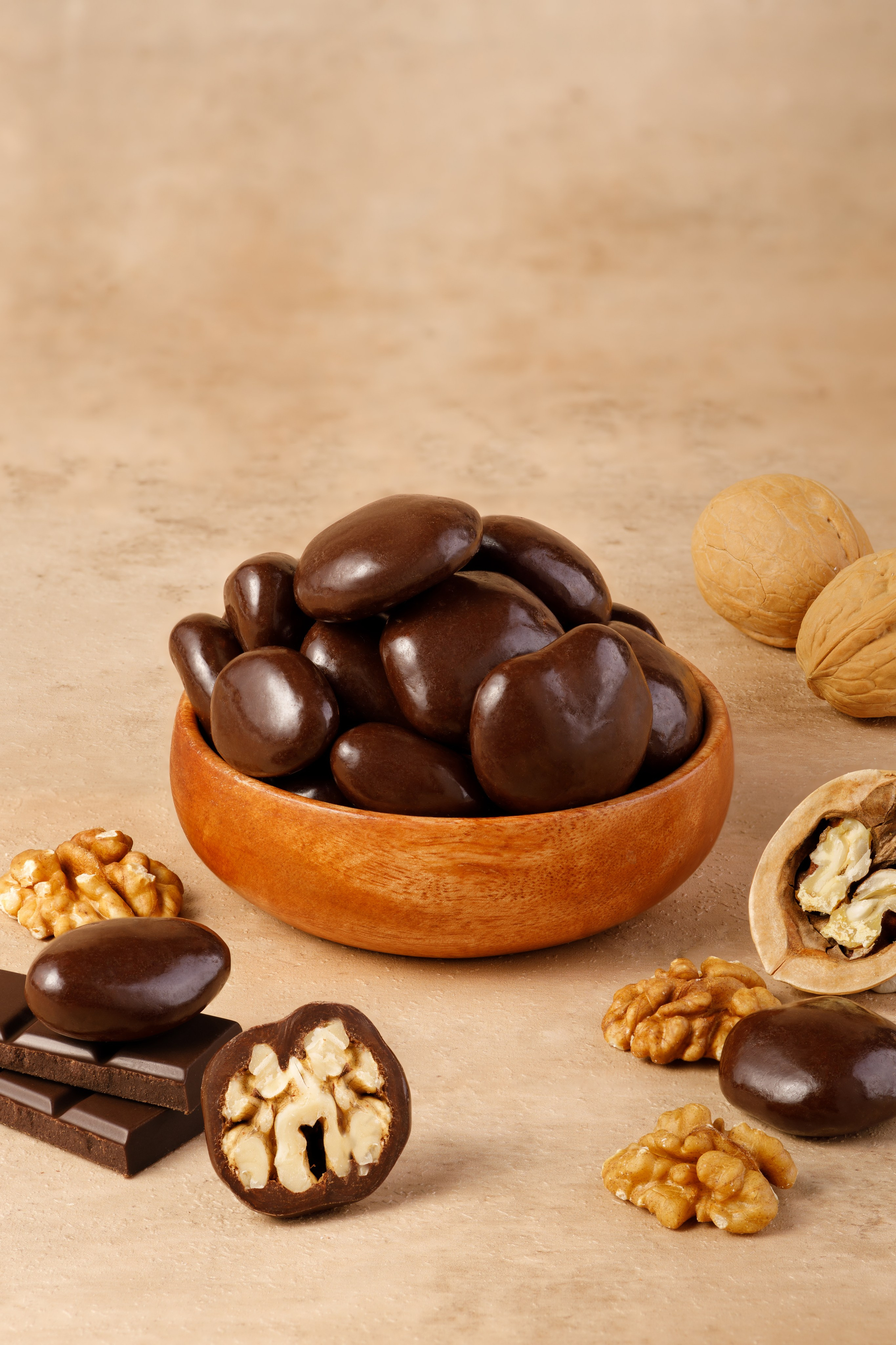 Фуд съемка орехов в шоколаде. Предметный фотограф Москва | Фуд-фотограф в Москве Елизавета Елизарова