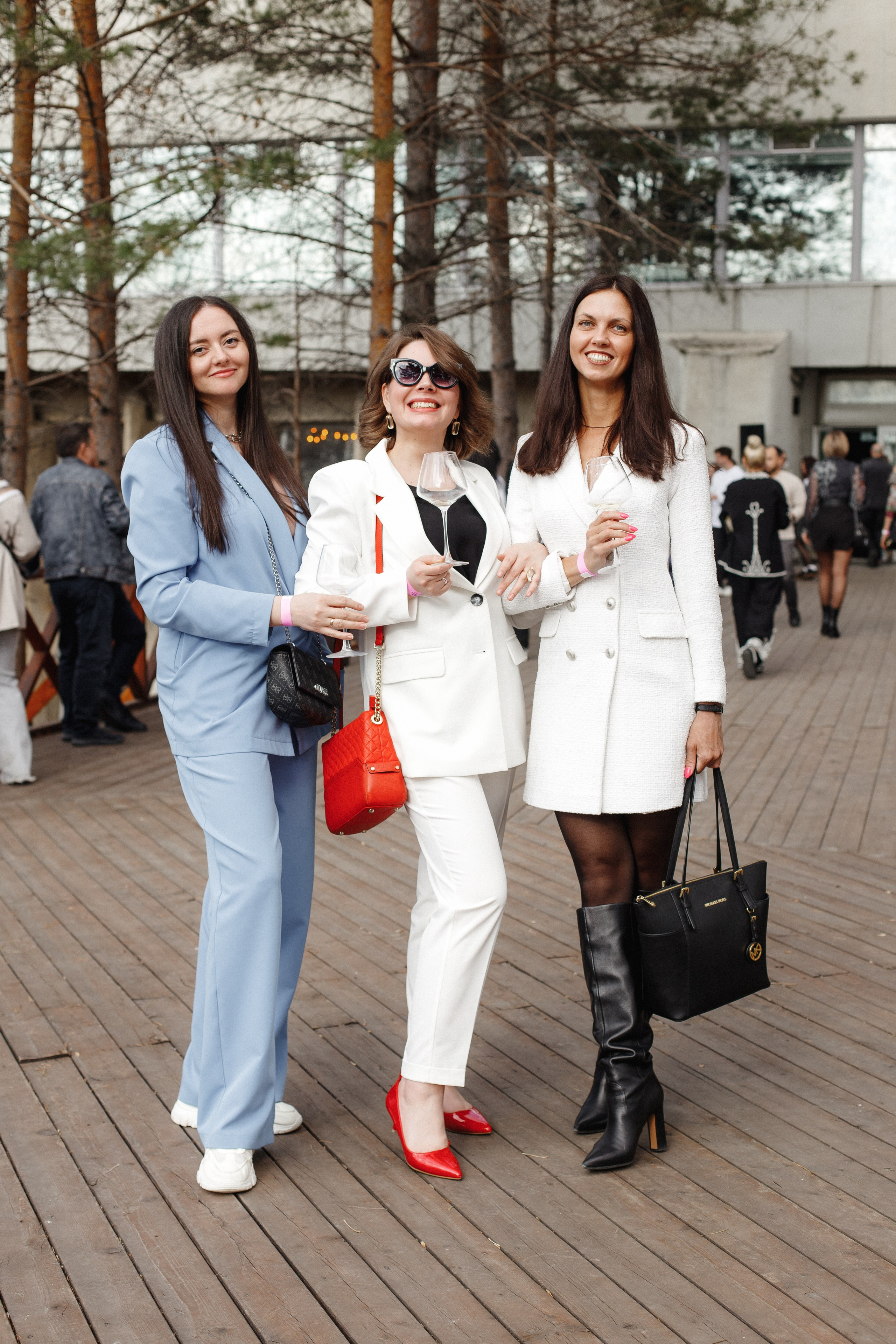 ФЕСТИВАЛЬ ИГРИСТЫХ ВИН. СВОИ. ФОТООТЧЕТЫ-СОБЫТИЯ-МЕСТА