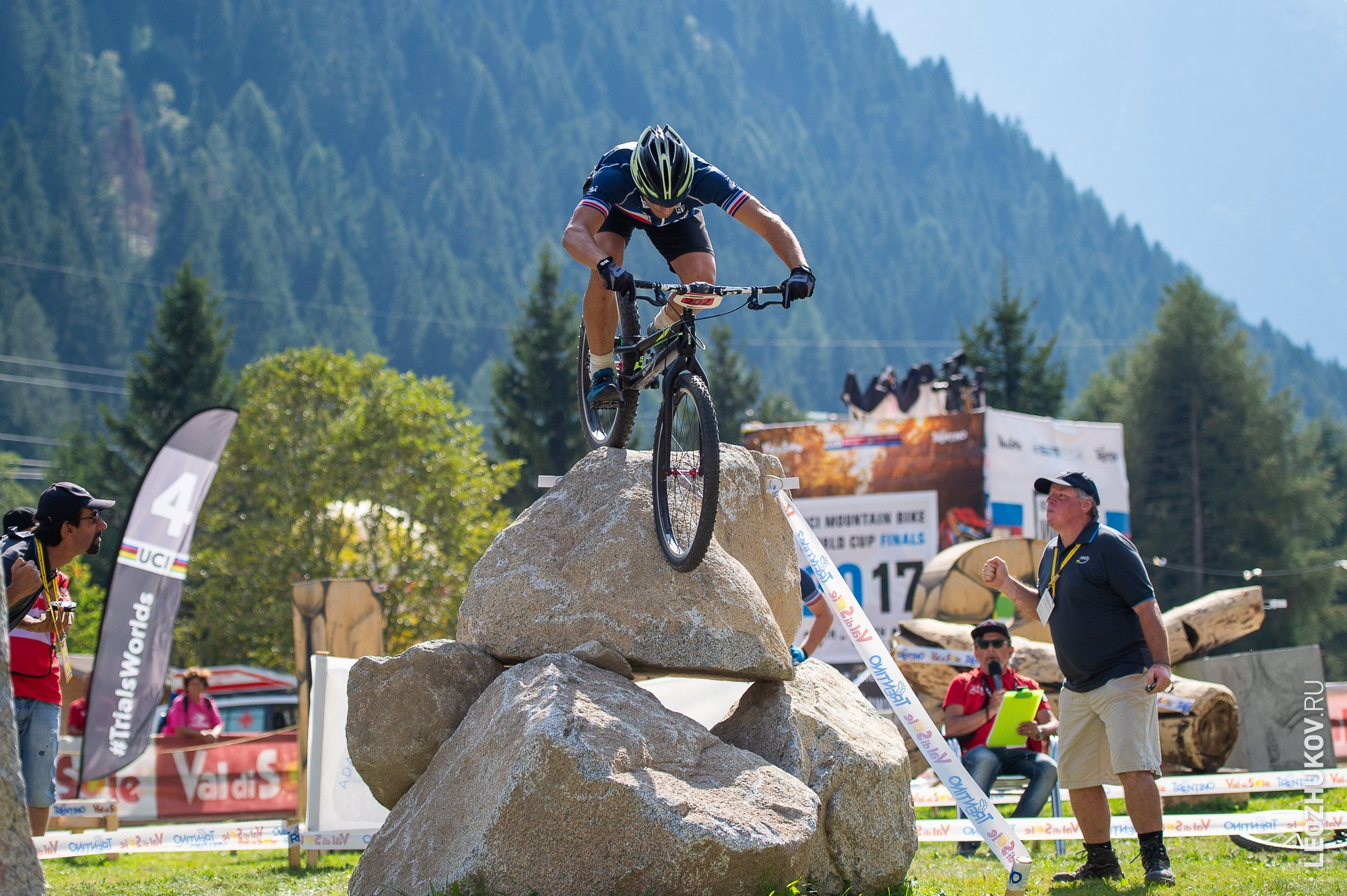 UCI Trials World Championships 2016 — finals. Sports photographer Leonid Zhukov