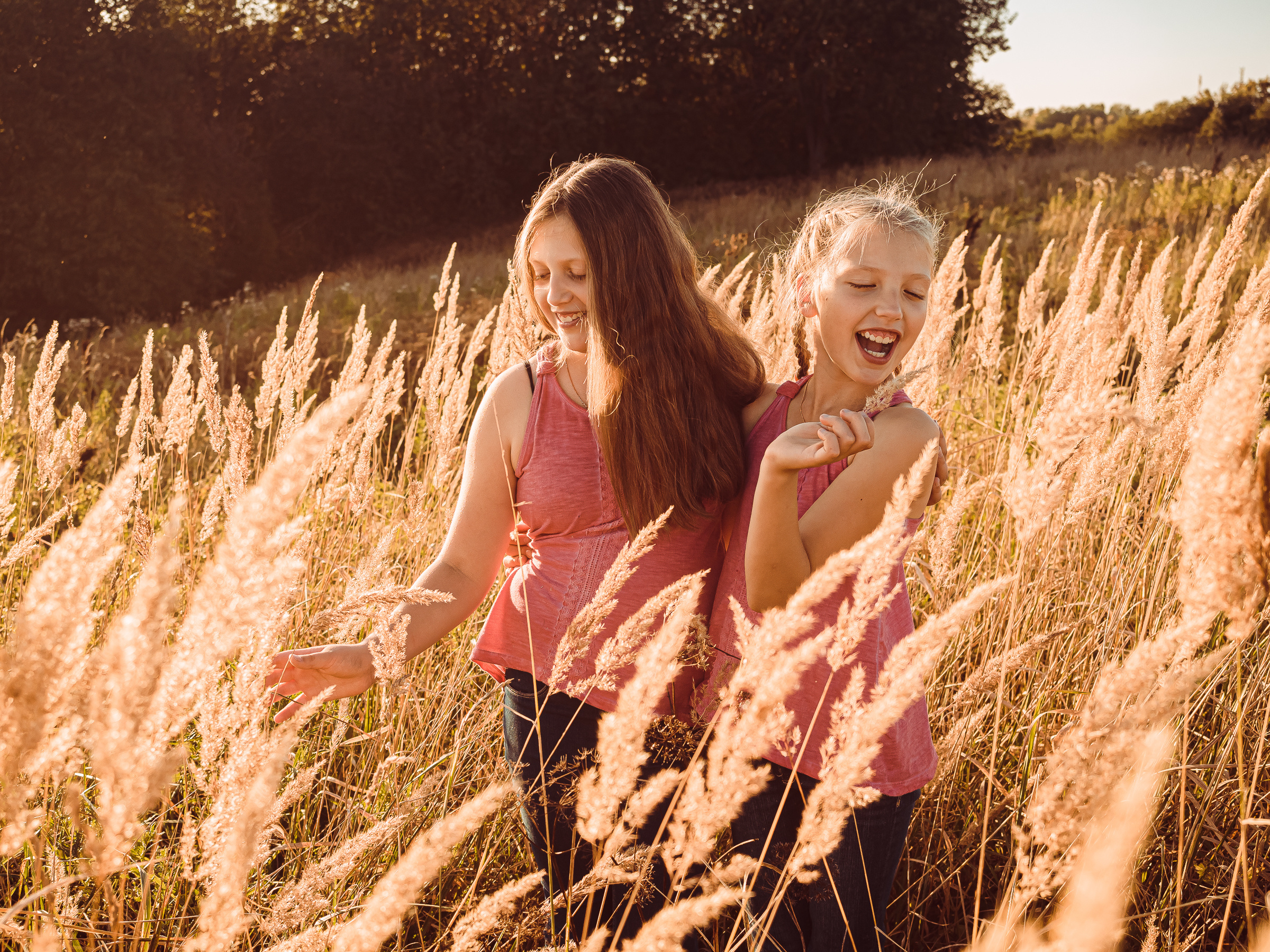 Осенняя прогулка в поле. Отличные фотографии своих близких, своего бизнеса или даже себя. СПб