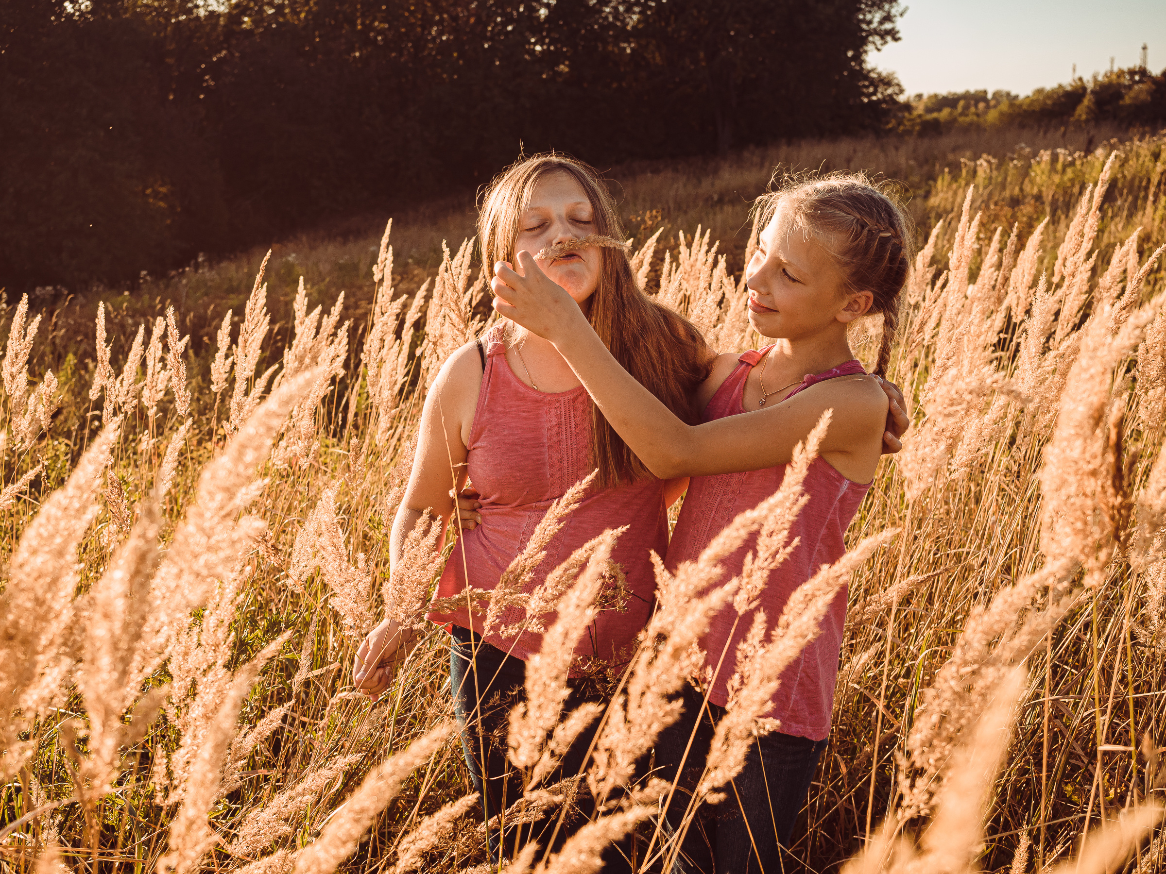 Осенняя прогулка в поле. Отличные фотографии своих близких, своего бизнеса или даже себя. СПб