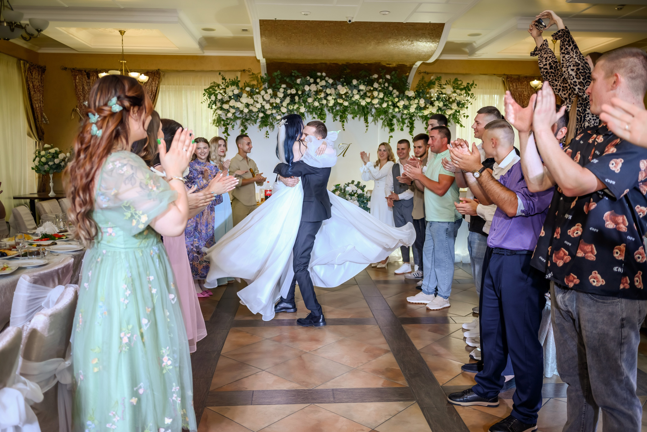 Анонс свадебных фотографий для Лилии и Александра. Юлия Басня семейный и свадебный фотограф в Донецке