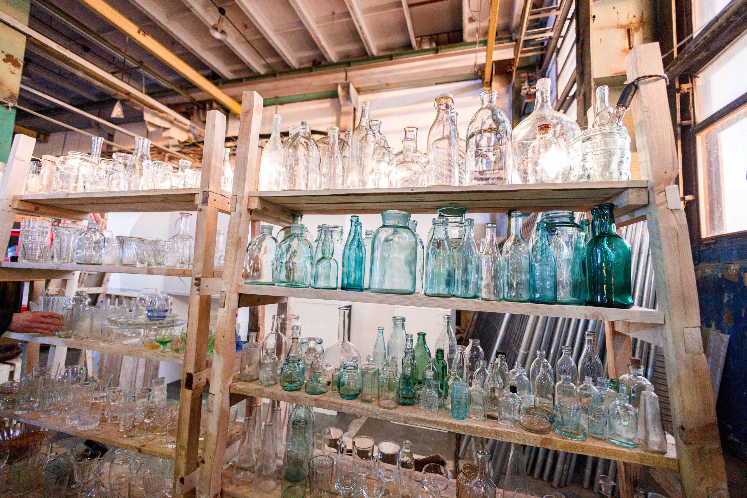 Рынок выходного дня и Гаражная распродажа в Севкабеле. Фотограф Балаев Михаил