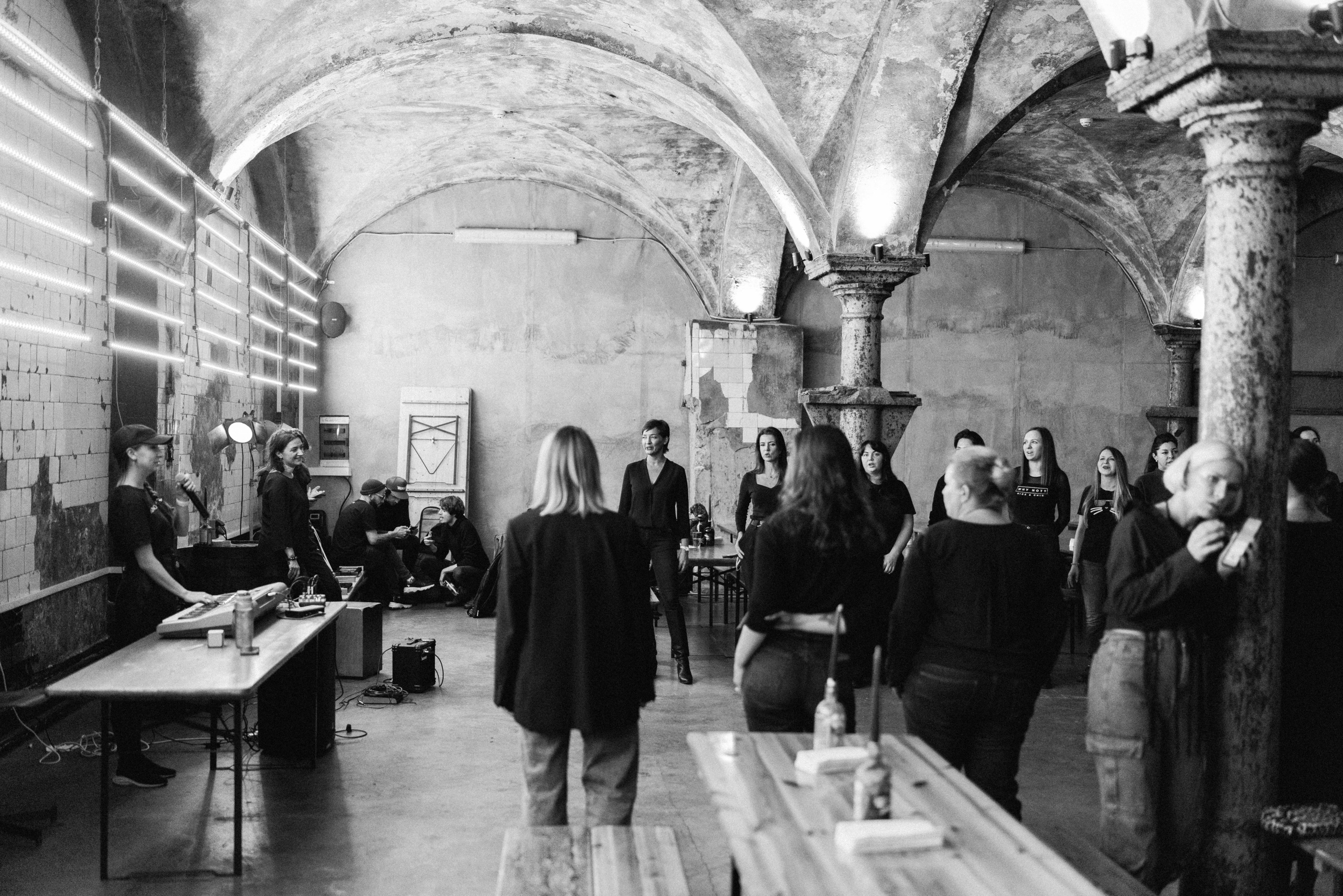 Нескучный хор в AF Brew Taproom. Фотограф Балаев Михаил