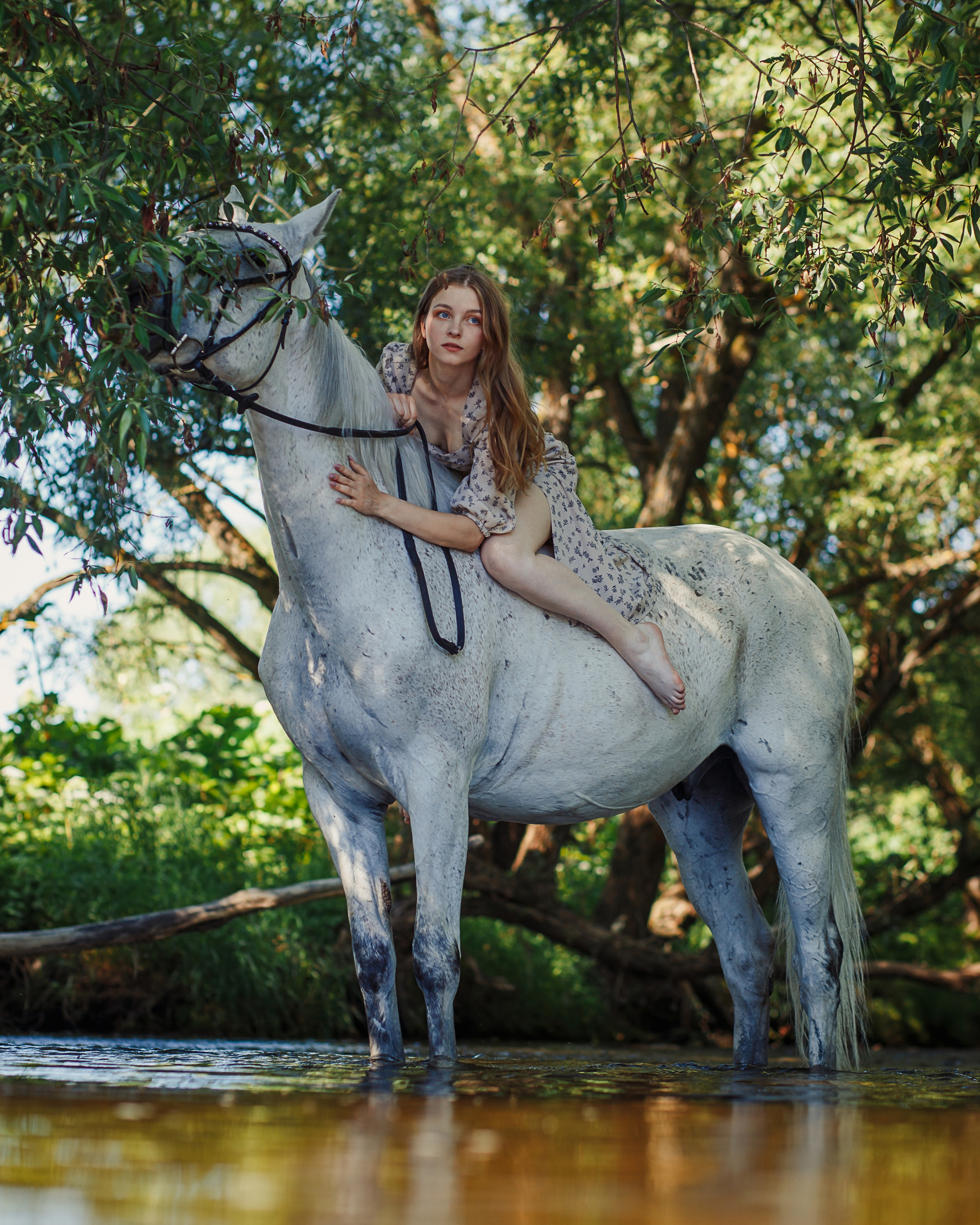 rina_sphoto, фотограф Катерина Сысуева, Рина Сысуева,  женский фотограф Москва,  профессиональный фотограф москва, женский портрет, девушка с конем, белый конь